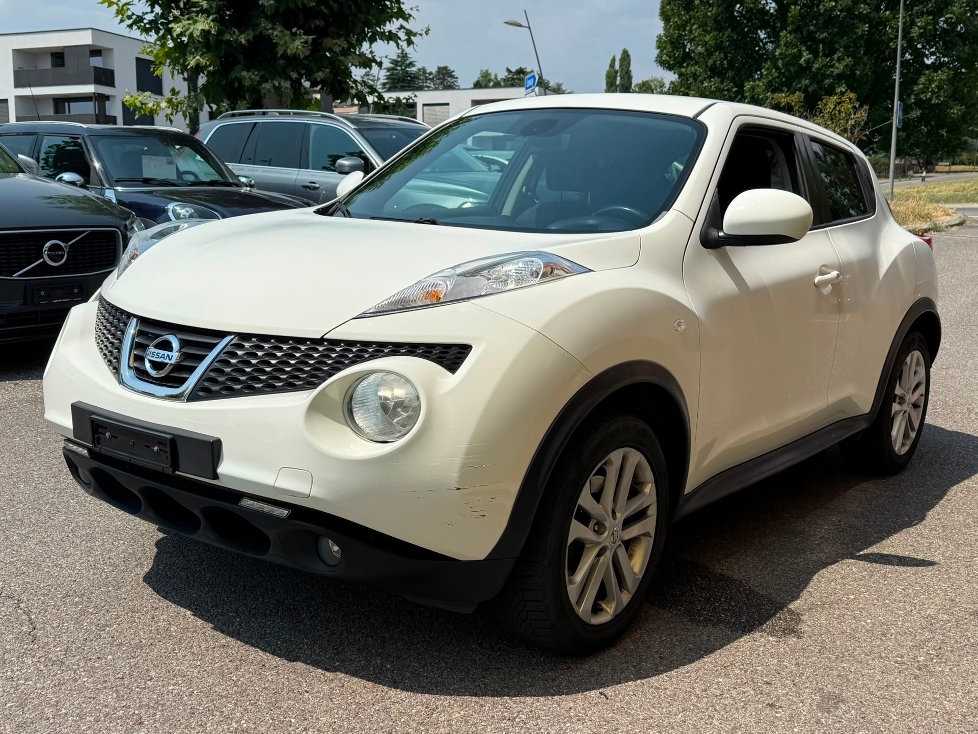 NISSAN Juke 1.6 DIG-T tekna 4x4 Xtronic M-CVT-image-2