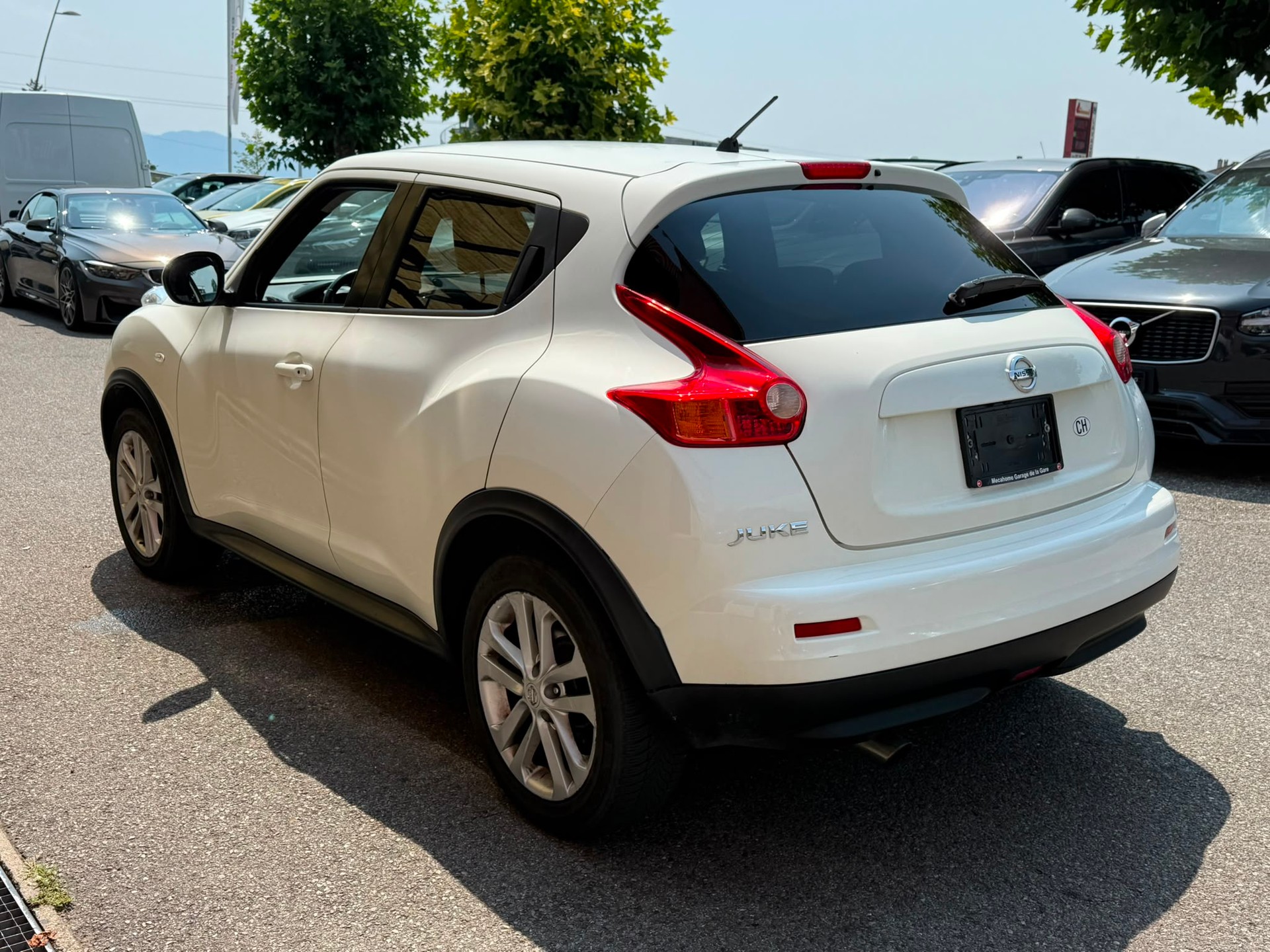 NISSAN Juke 1.6 DIG-T tekna 4x4 Xtronic M-CVT-image-1