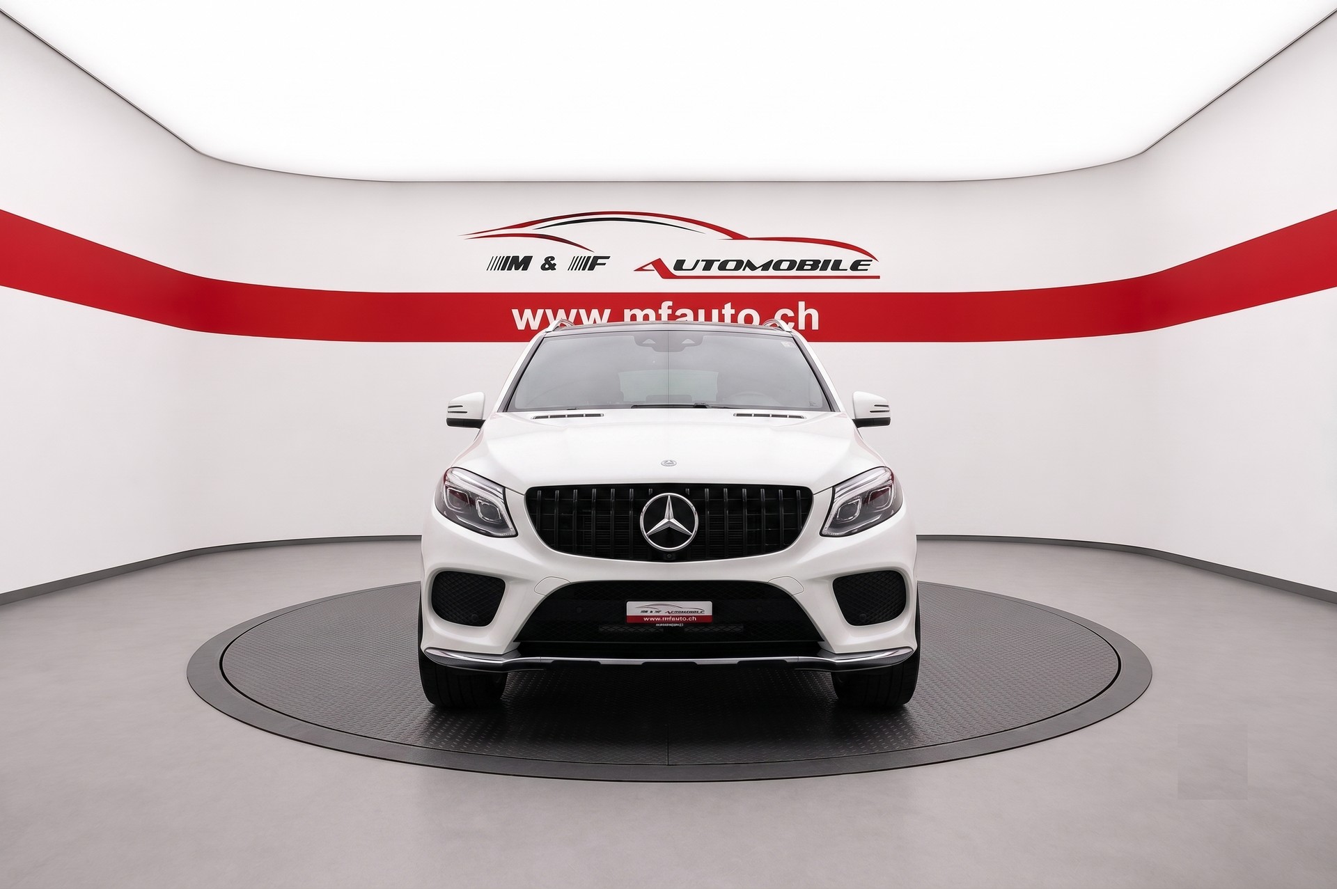 MERCEDES-BENZ GLE 400 V6 AMG - LINE-showroom-element-1