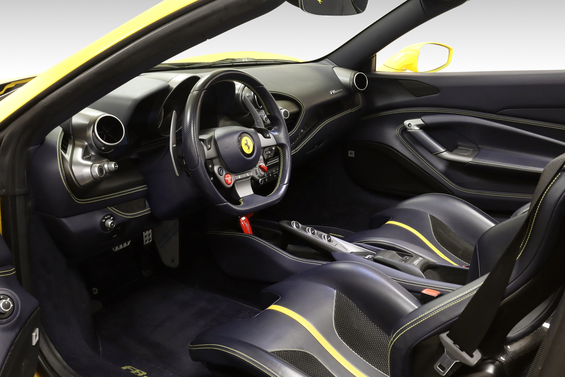 FERRARI F8 Spider-image-20