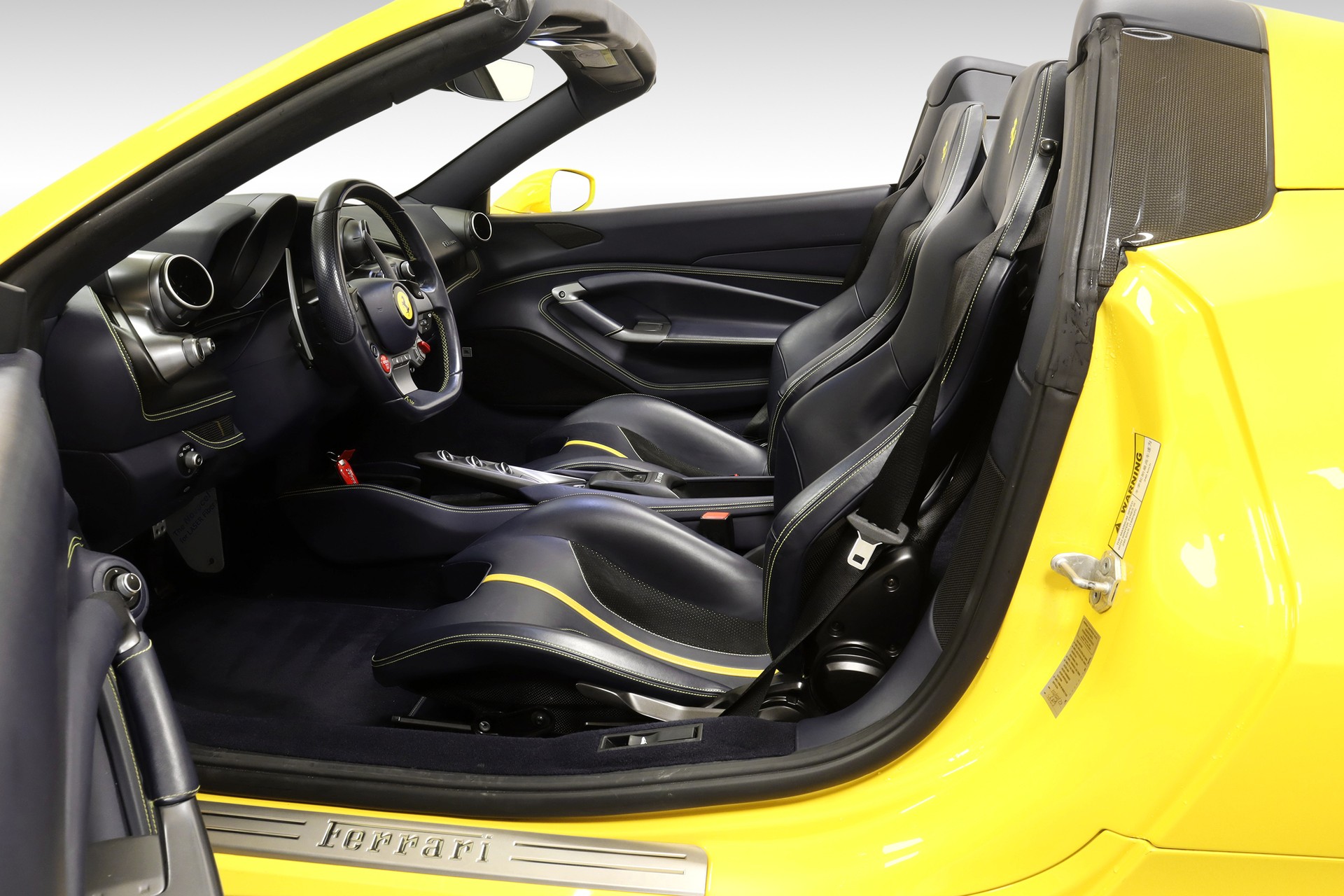 FERRARI F8 Spider-image-21