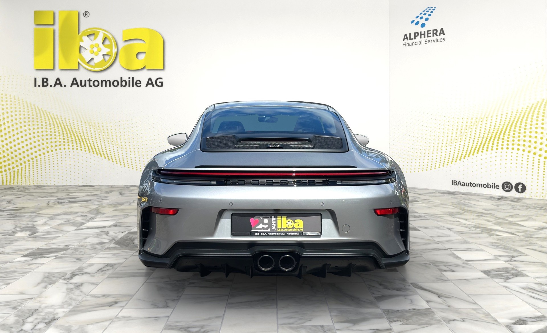 PORSCHE 911 GT3 Touring PDK GT3 Aut. 2+2 Werksgarantie / 1. Hand-showroom-element-3