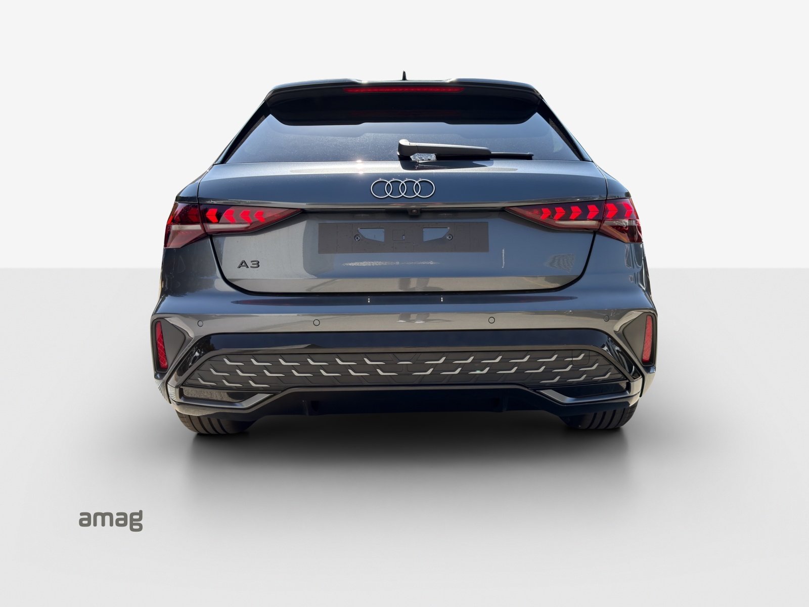 AUDI A3 Sportback TFSI 110 kW S line Attraction S tronic-showroom-element-3