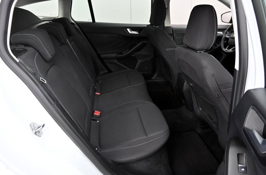 FORD Focus 1.5 TDCi Titanium Automatic-image-7