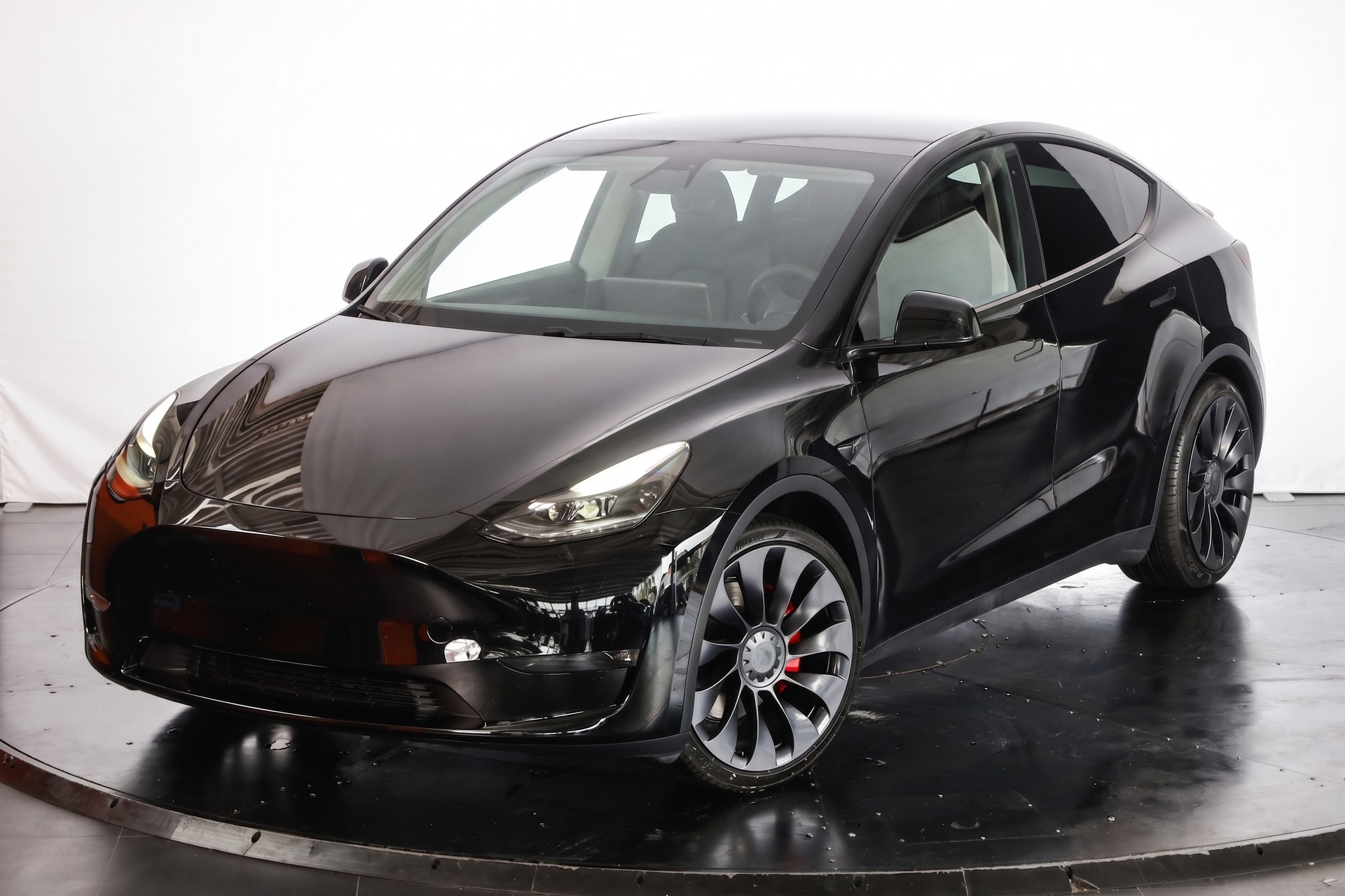 TESLA Model Y Performance-image-5