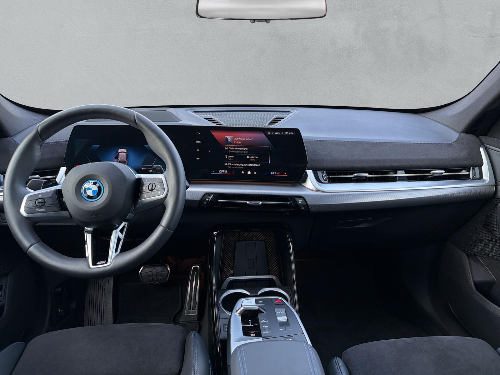 BMW X1 25e xDrive paddles 📍-image-16