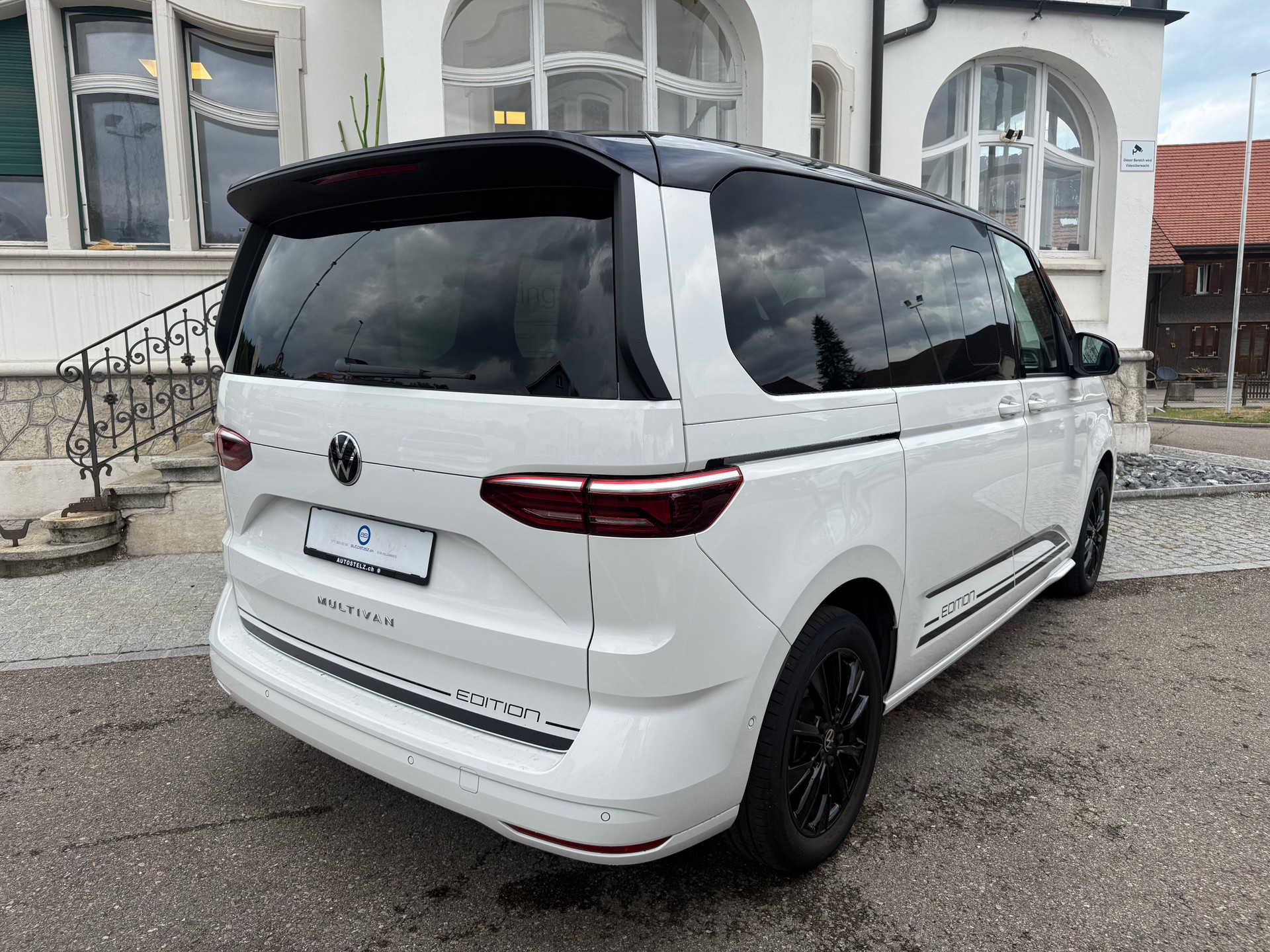 VW Multivan kurz 2.0 TDI Life Edition DSG-image-5