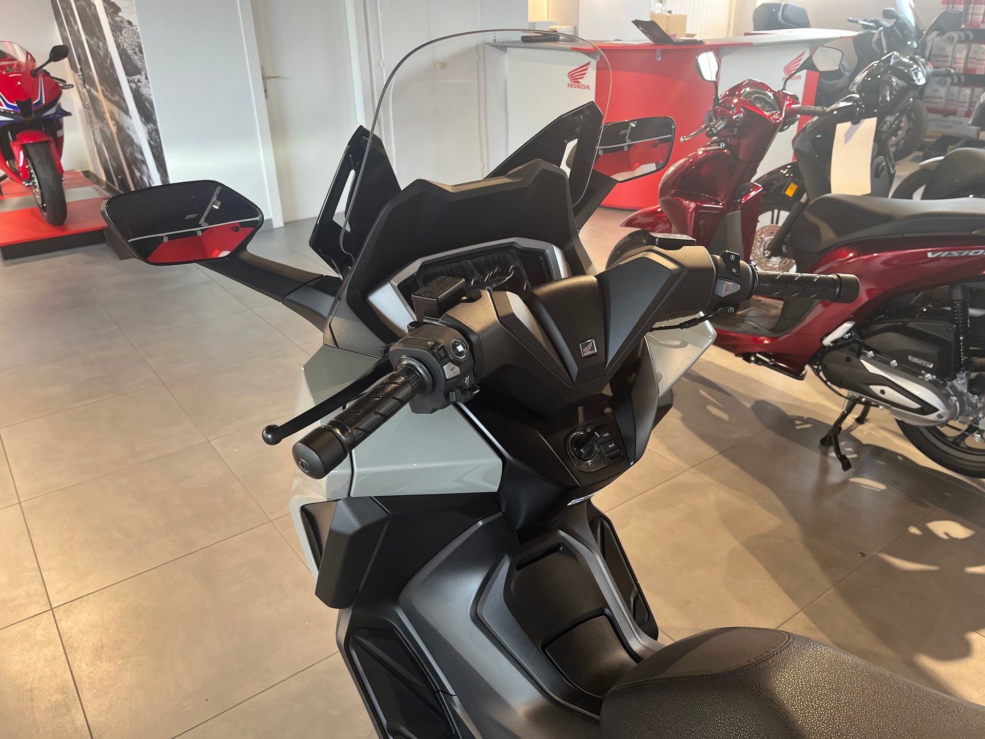 HONDA Nss 125 Forza TopBox-image-14