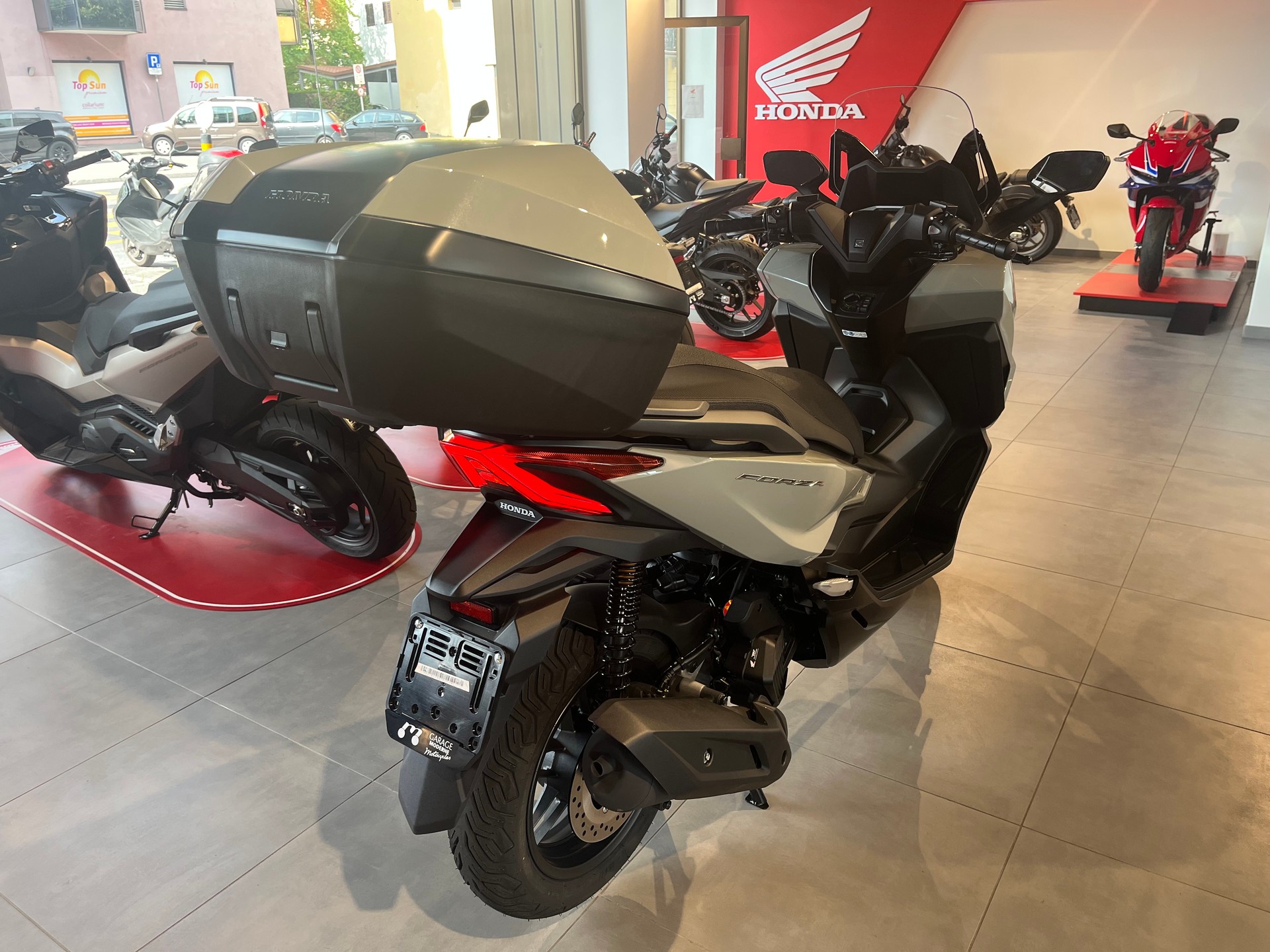 HONDA Nss 125 Forza TopBox-image-2