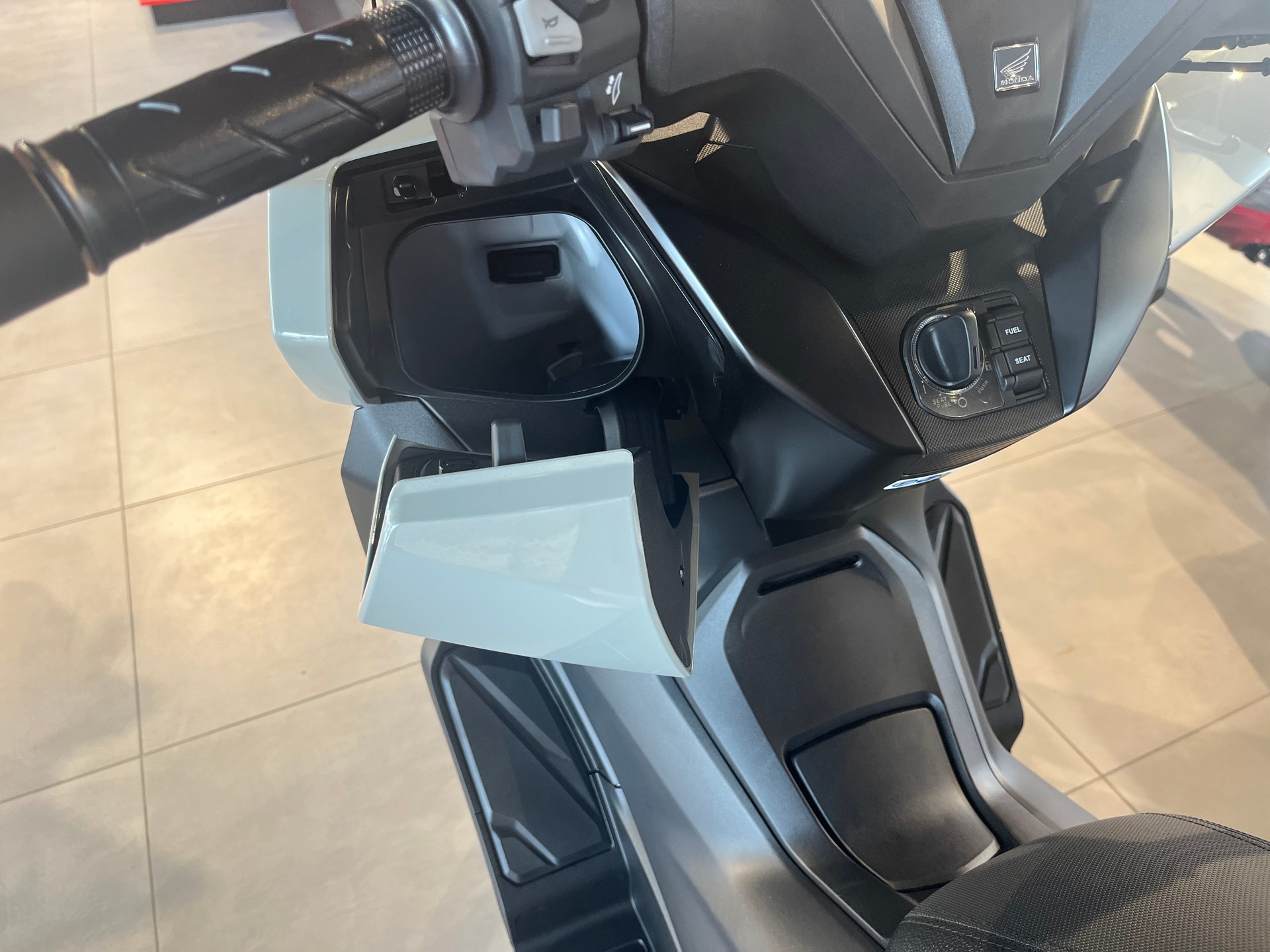 HONDA Nss 125 Forza TopBox-image-12