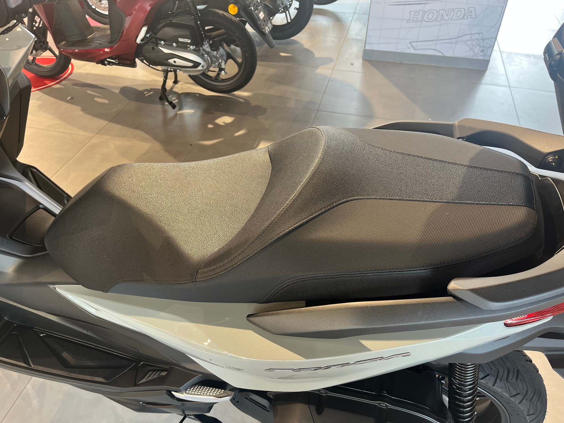 HONDA Nss 125 Forza TopBox-image-13