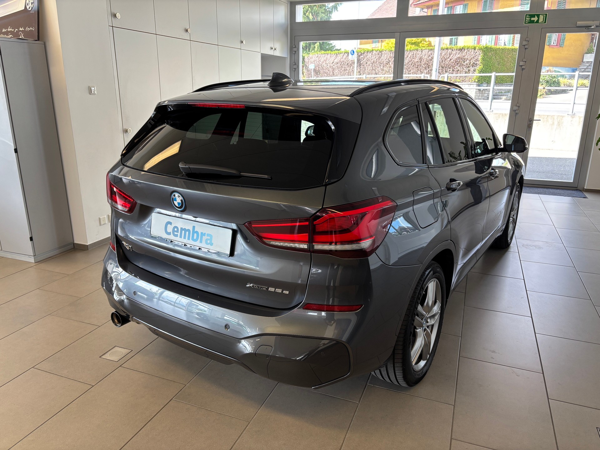 BMW X1 xDrive 25e M Sport Steptronic-showroom-element-2