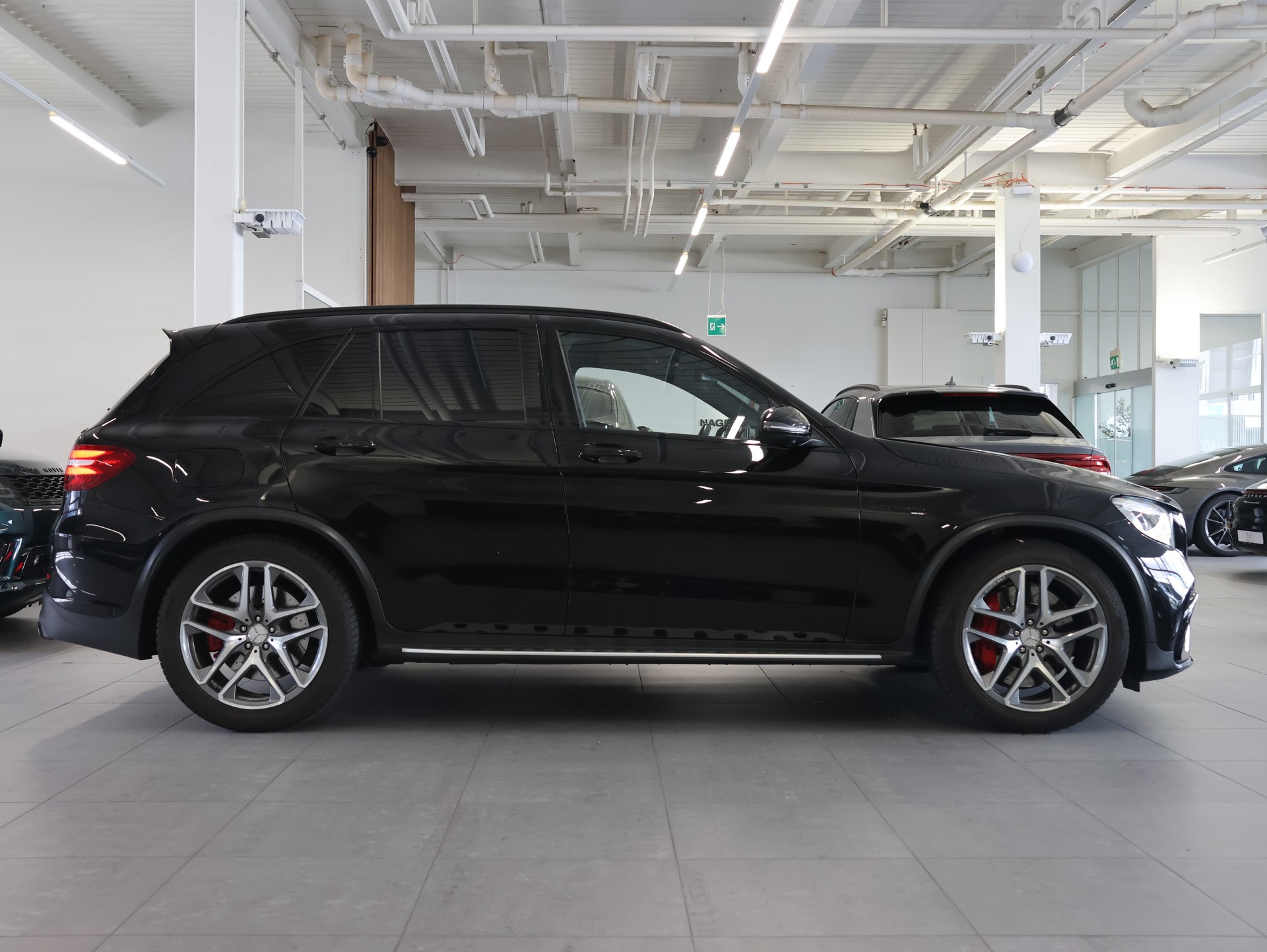MERCEDES-BENZ GLC 63 S AMG 4Matic+ 9G-Tronic *Panoramadach* *360 Kamera*-image-9