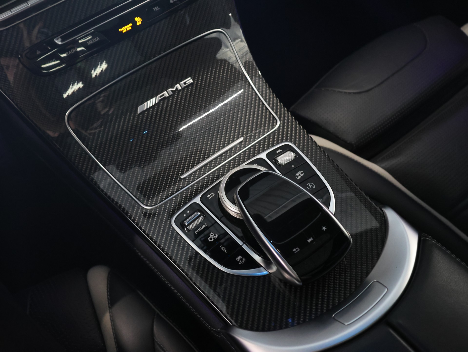 MERCEDES-BENZ GLC 63 S AMG 4Matic+ 9G-Tronic *Panoramadach* *360 Kamera*-image-30