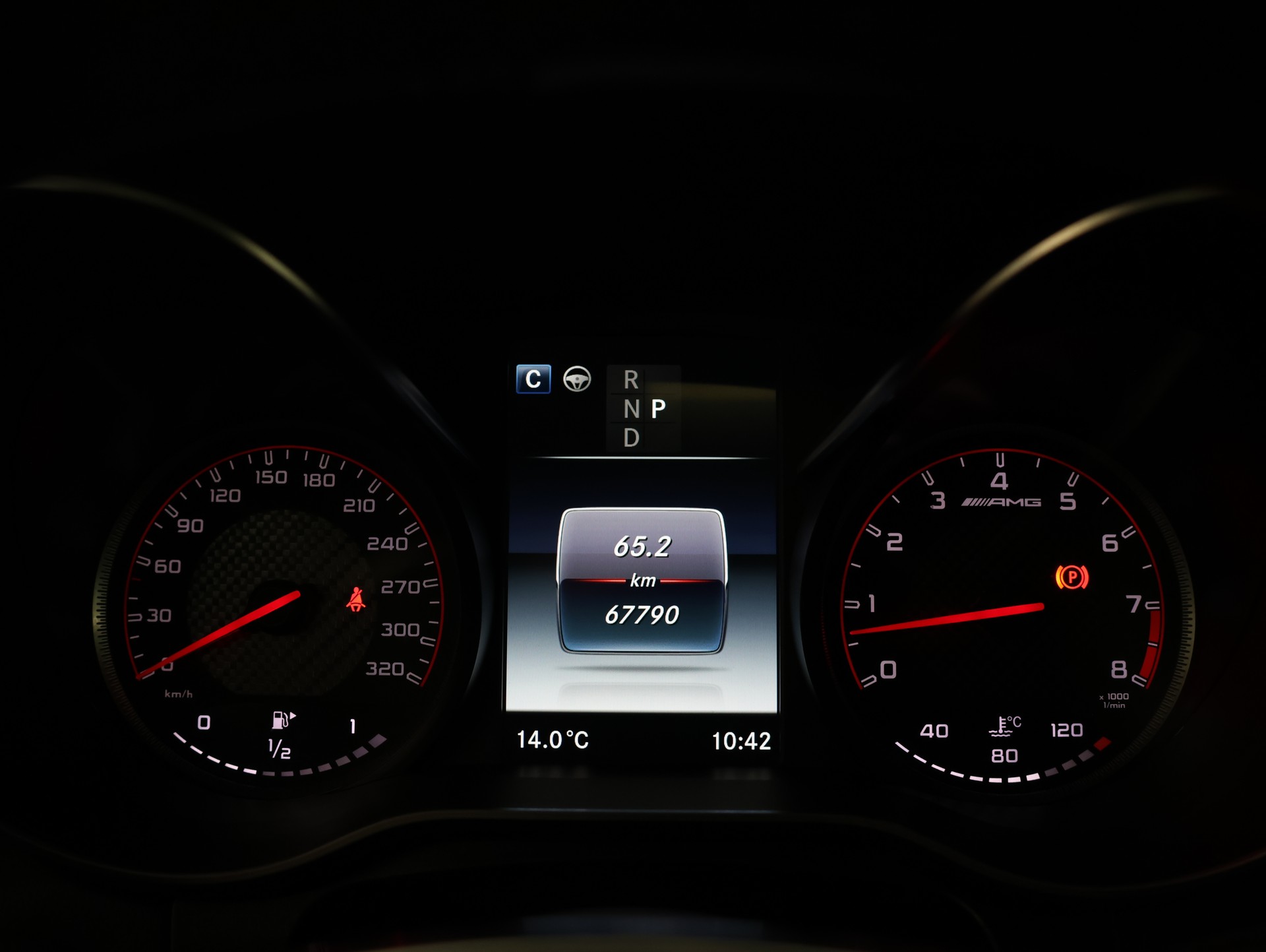MERCEDES-BENZ GLC 63 S AMG 4Matic+ 9G-Tronic *Panoramadach* *360 Kamera*-image-20