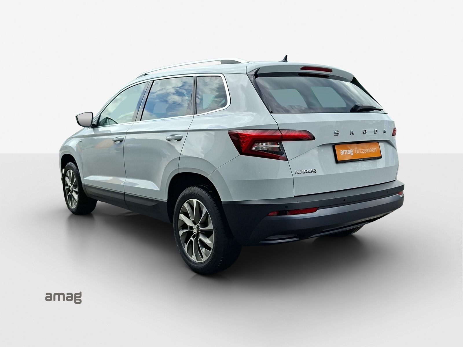 SKODA Karoq 1.5 TSI ACT Clever DSG-showroom-element-2