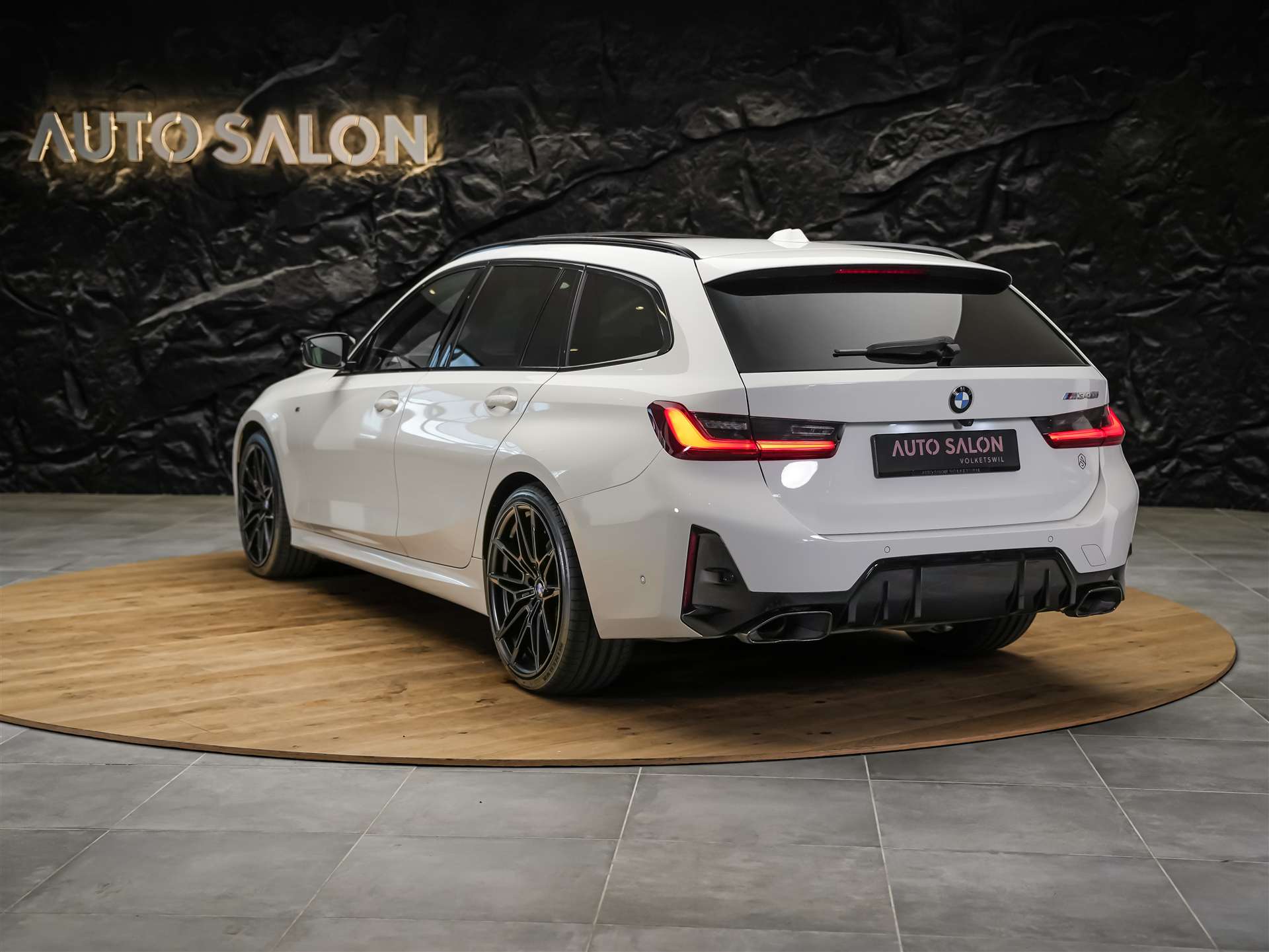 BMW M340i xDrive Touring Steptronic *Facelift 2025*20" Felgen*Panorama*360° Kamera*-showroom-element-3