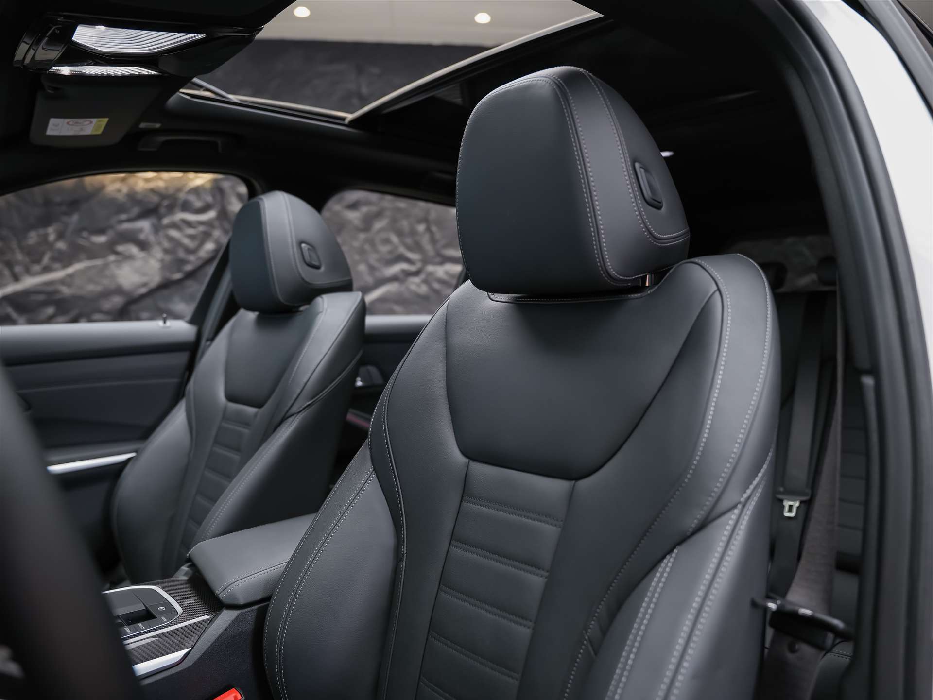 BMW M340i xDrive Touring Steptronic *Facelift 2025*20" Felgen*Panorama*360° Kamera*-image-10