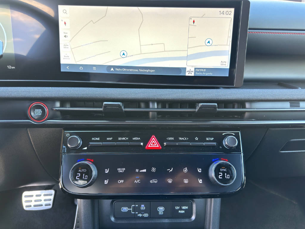 HYUNDAI TUCSON 1.6 T-GDi PHEV N-Line Lux 4WD-image-14