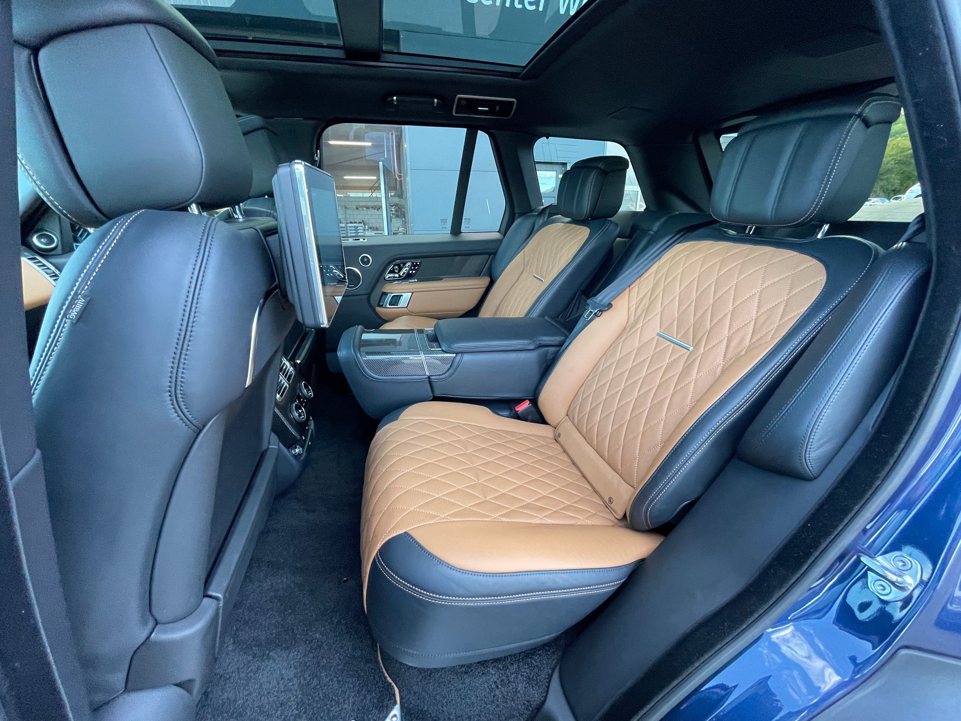 LAND ROVER Range Rover 5.0 V8 S/C SV AB Automatic-image-10