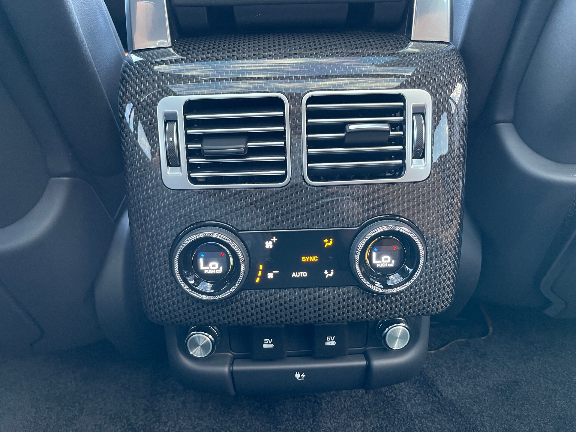 LAND ROVER Range Rover 5.0 V8 S/C SV AB Automatic-image-13