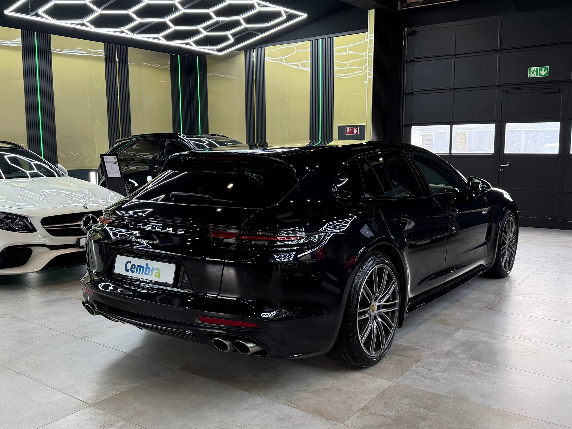 PORSCHE Panamera 4 E-Hybrid Sport Turismo PDK-image-4