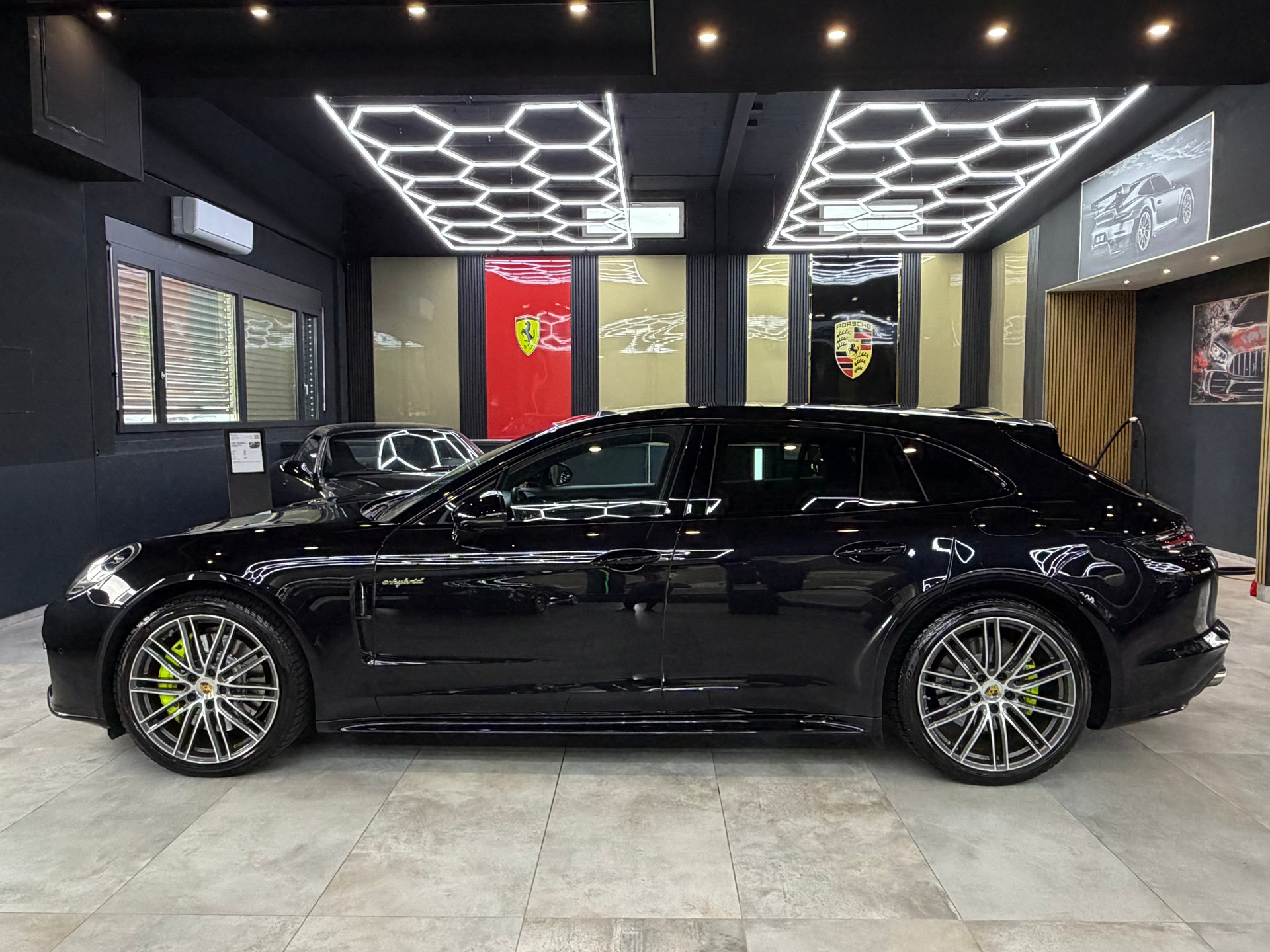 PORSCHE Panamera 4 E-Hybrid Sport Turismo PDK-image-7