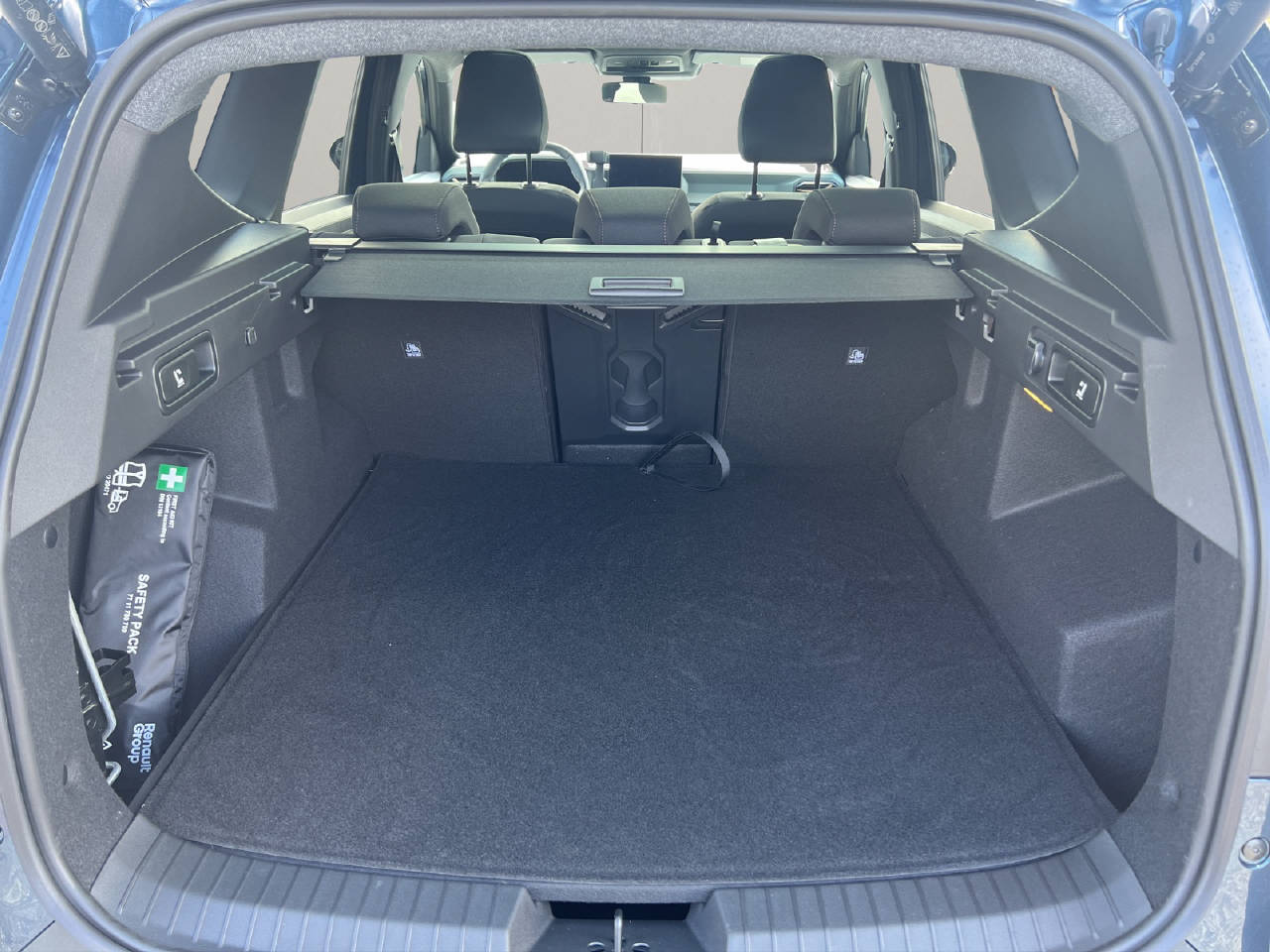 DACIA Bigster 1.2 Hybrid Journey 4WD-image-11