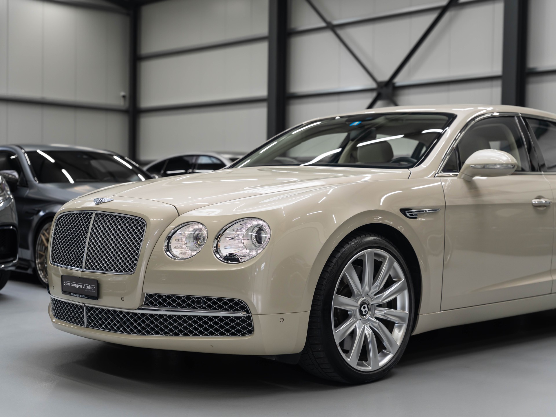 BENTLEY Flying Spur 6.0-image-13