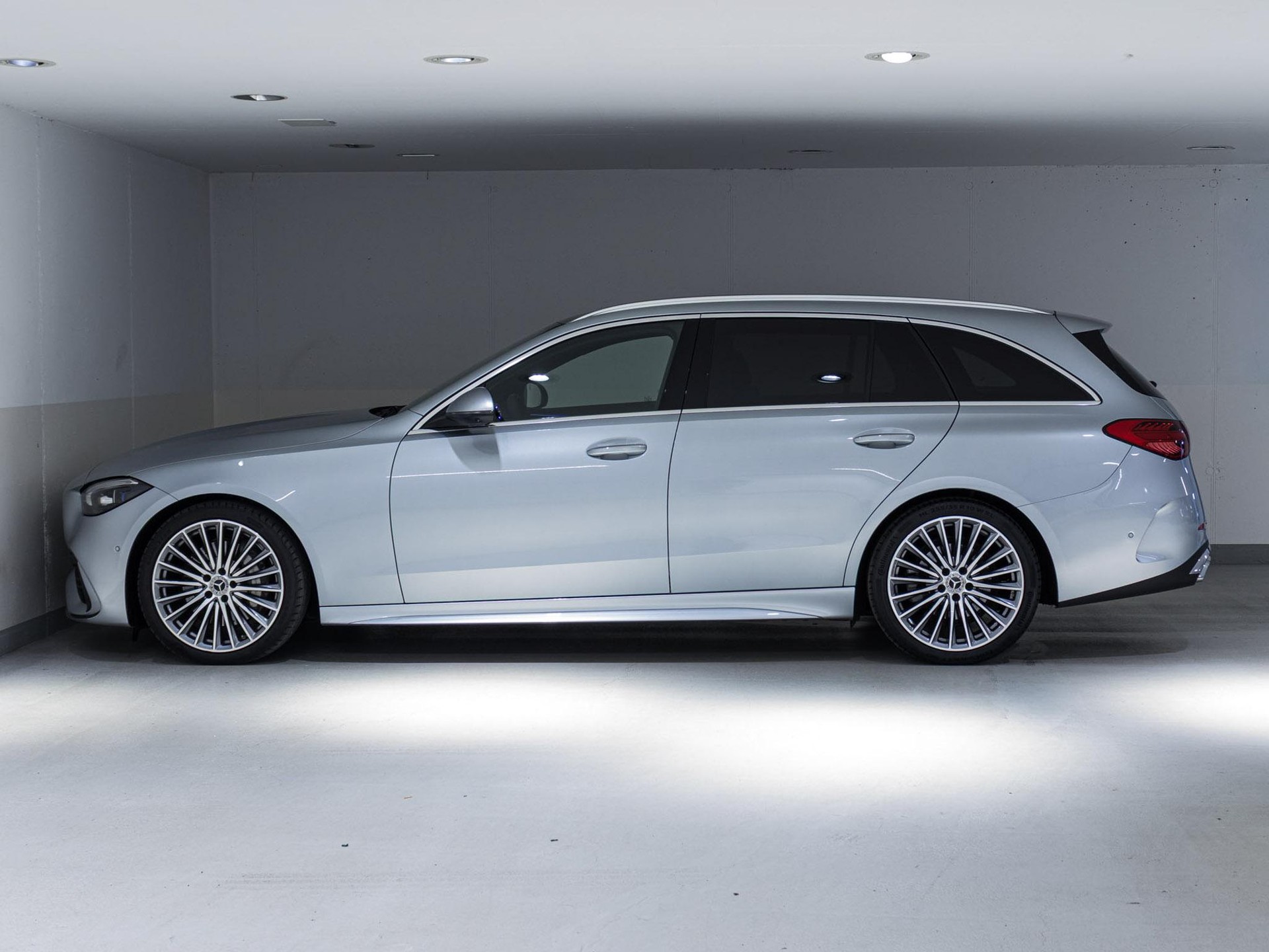MERCEDES-BENZ C 220 d T-Modell-image-4