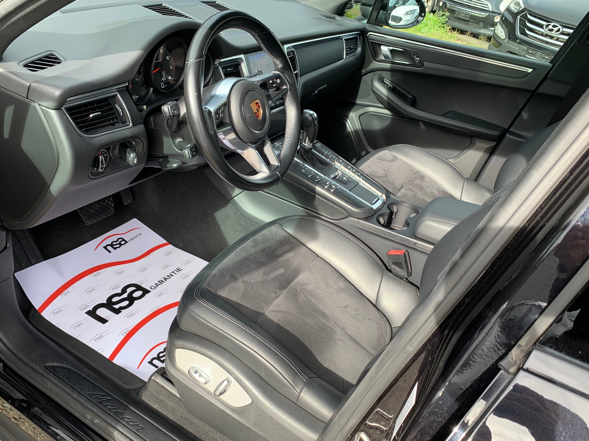 PORSCHE Macan PDK-image-14