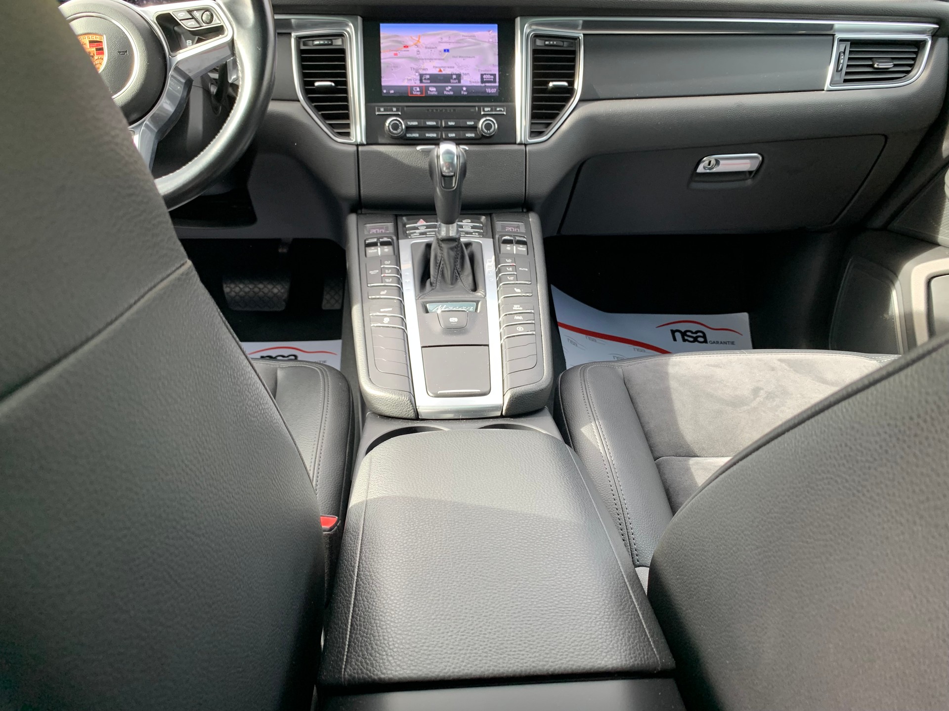 PORSCHE Macan PDK-image-22