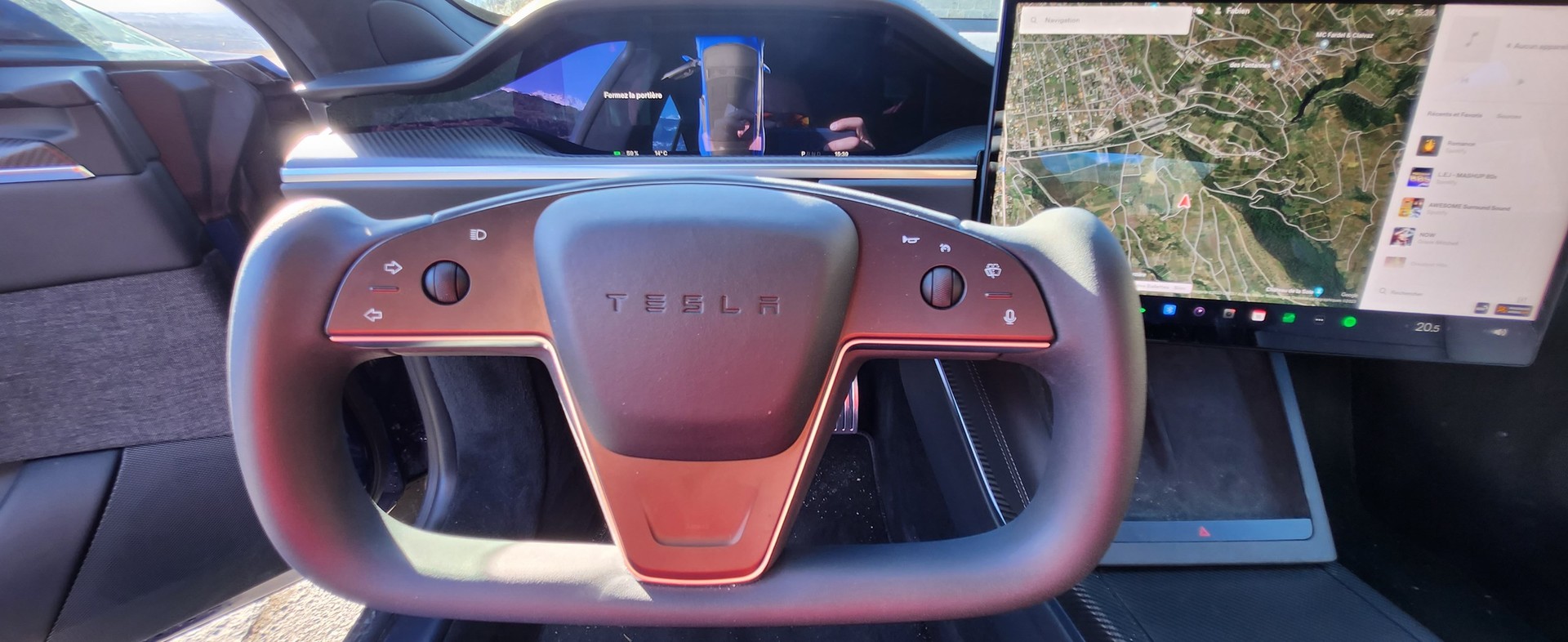 TESLA Model S 100 kWh Plaid-image-4