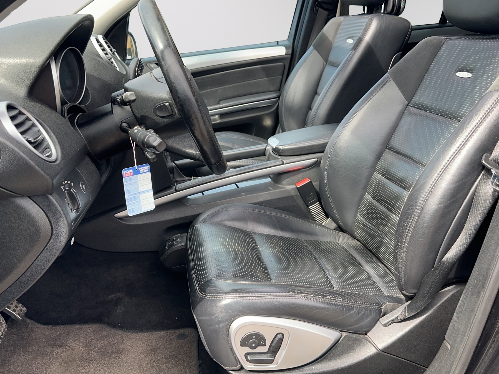 MERCEDES-BENZ ML 63 AMG 4Matic 7G-Tronic-image-10