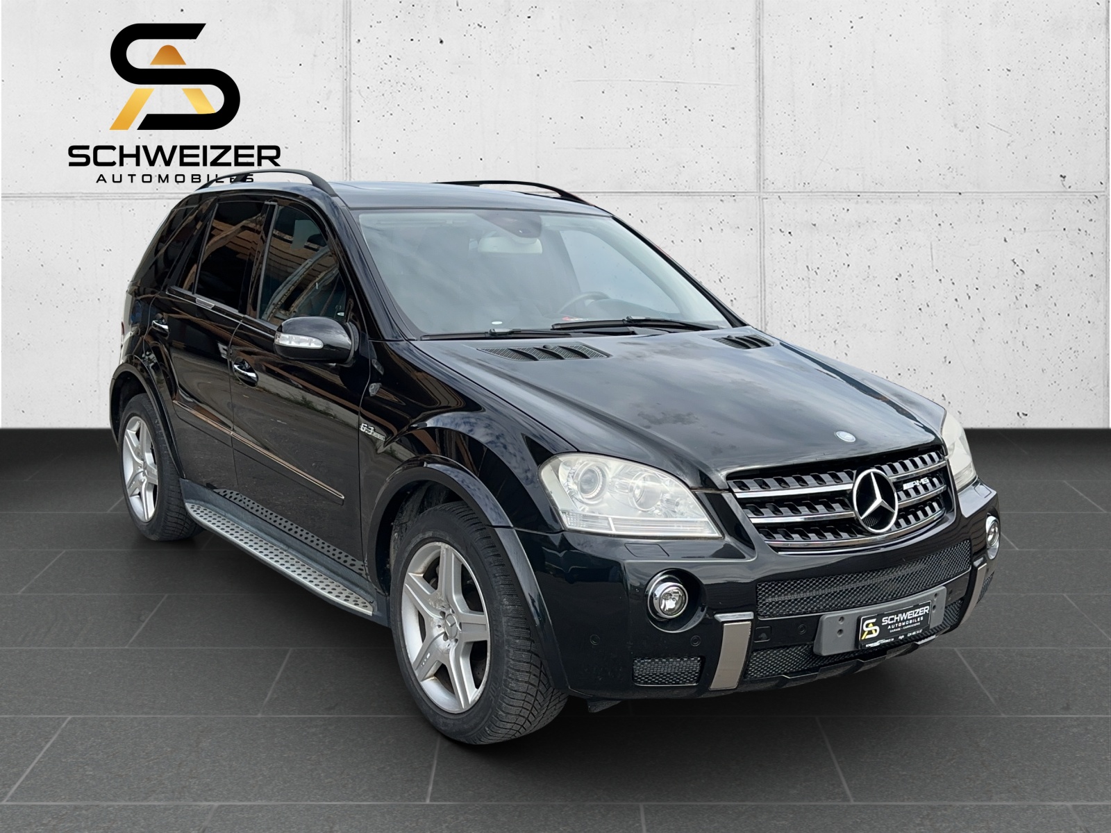 MERCEDES-BENZ ML 63 AMG 4Matic 7G-Tronic-showroom-element-1