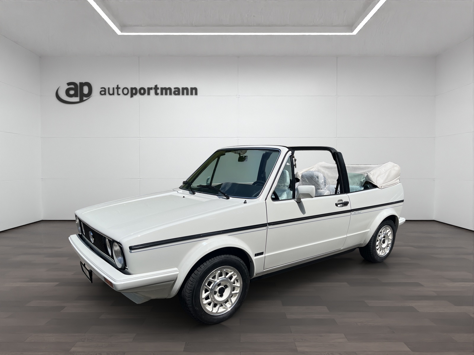 VW Golf Cabriolet 1800 White Special-image-2