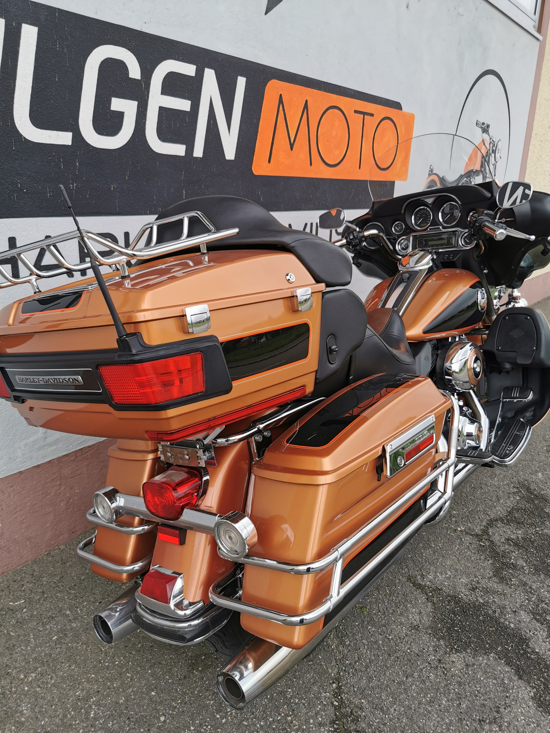 HARLEY-DAVIDSON FLHTCU Electra Glide Ultra Classic ABS Anniversary-image-2