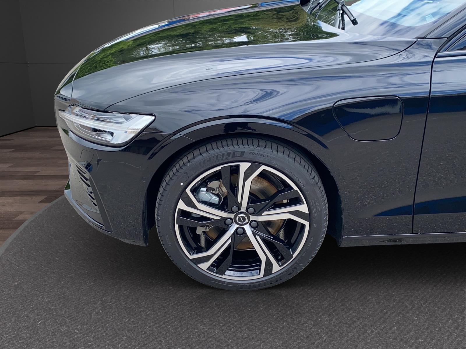 VOLVO V60 2.0 T6 TE Plus Dark eAWD-image-8