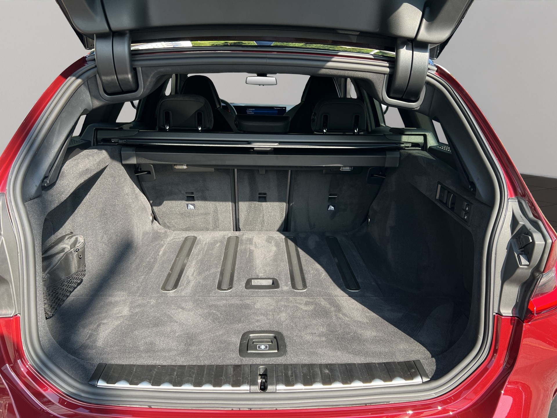 BMW M3 Touring xDrive Competition M-image-19