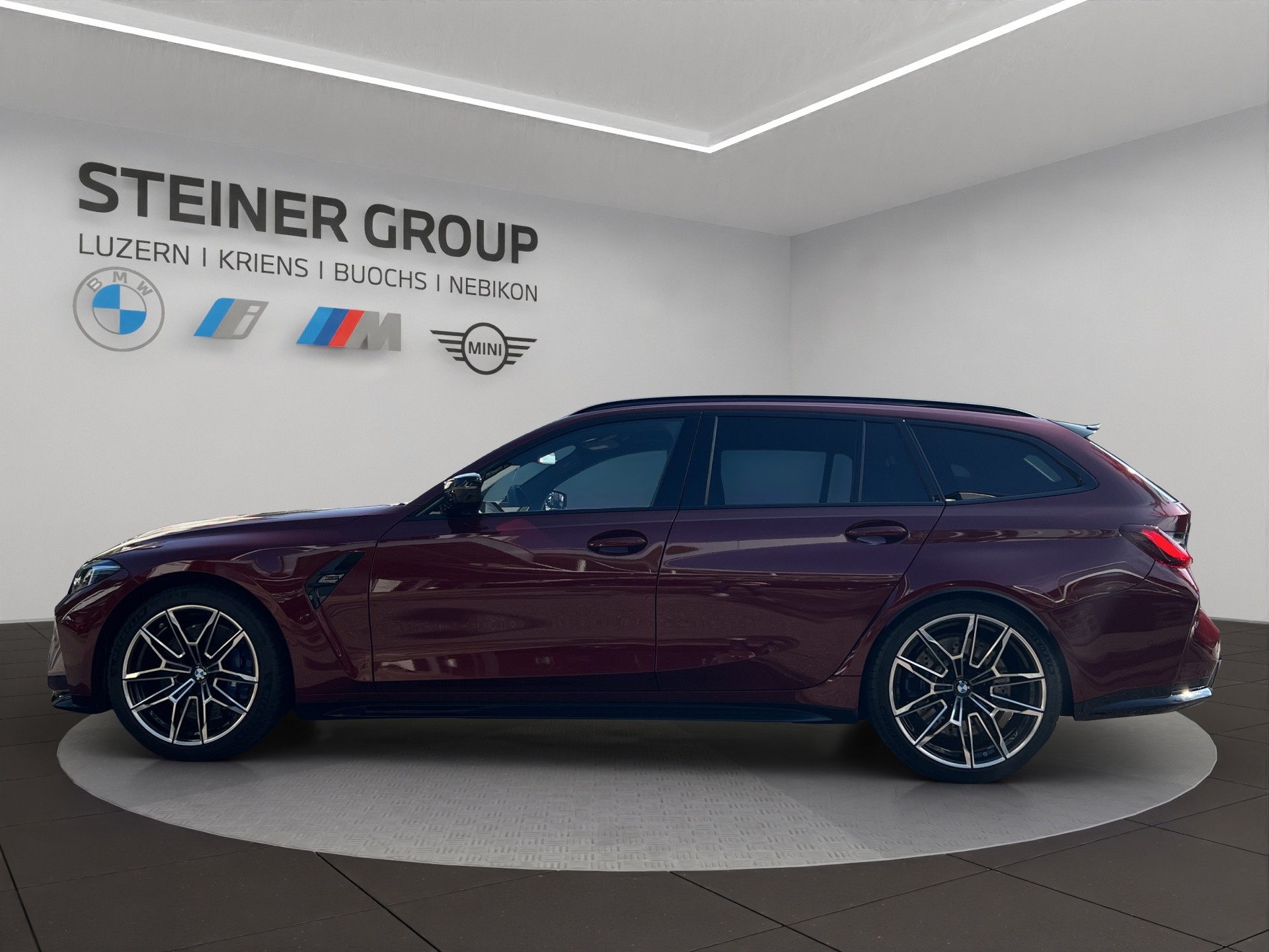 BMW M3 Touring xDrive Competition M-showroom-element-3