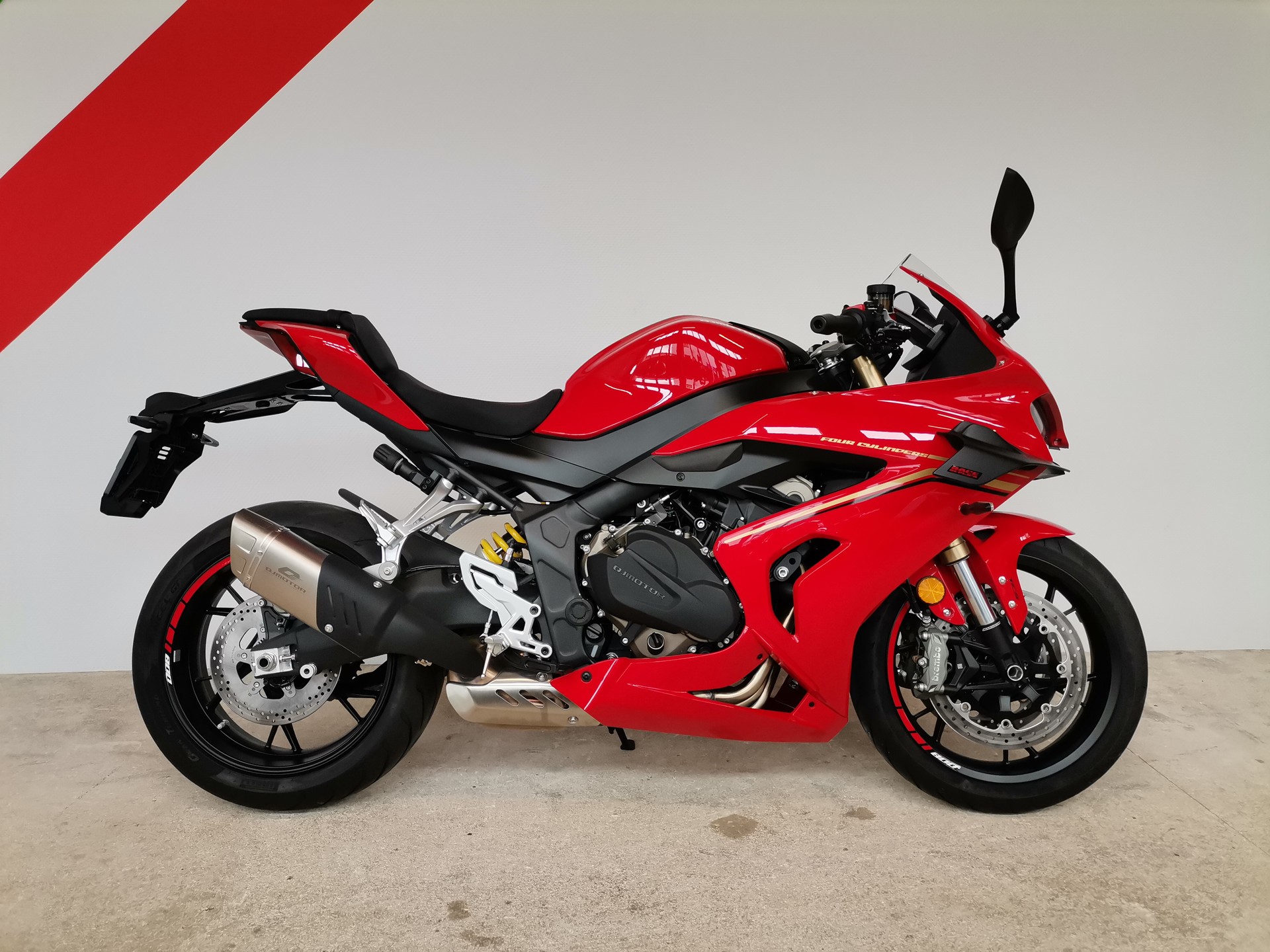 QJ SRK 800 RR