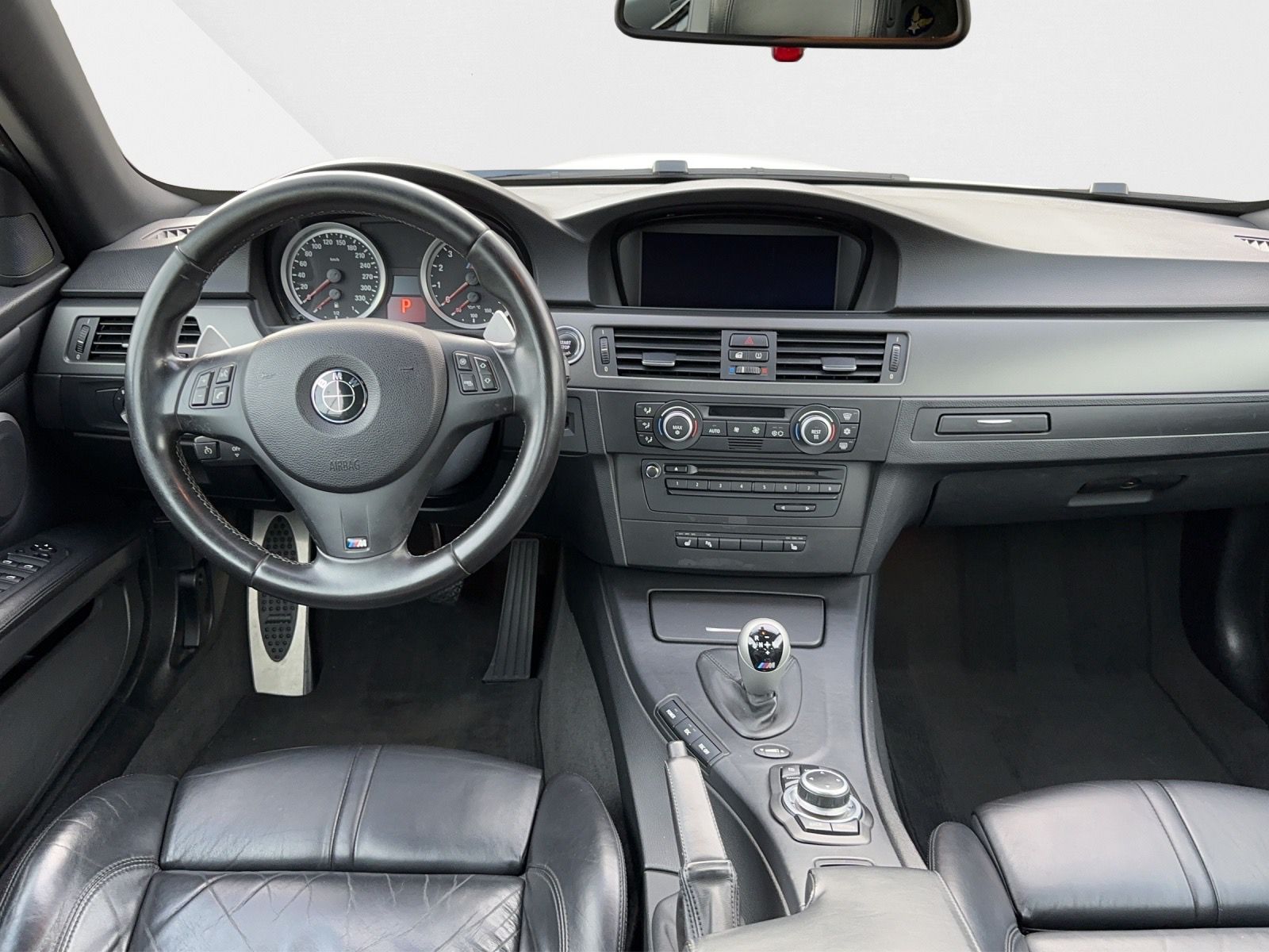 BMW M3 Cabriolet DSG-image-14