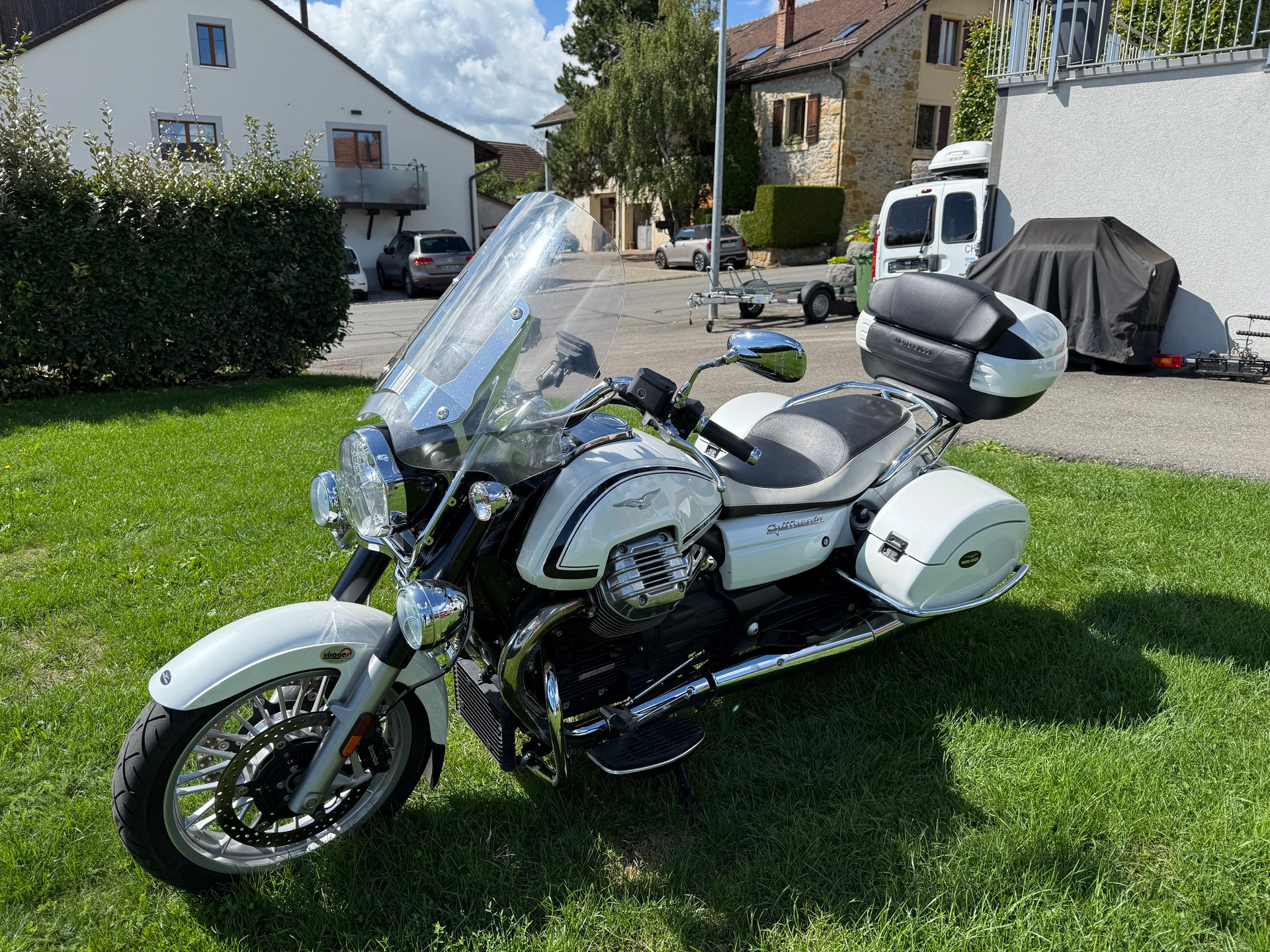 MOTO GUZZI California 1400 Touring-image-1