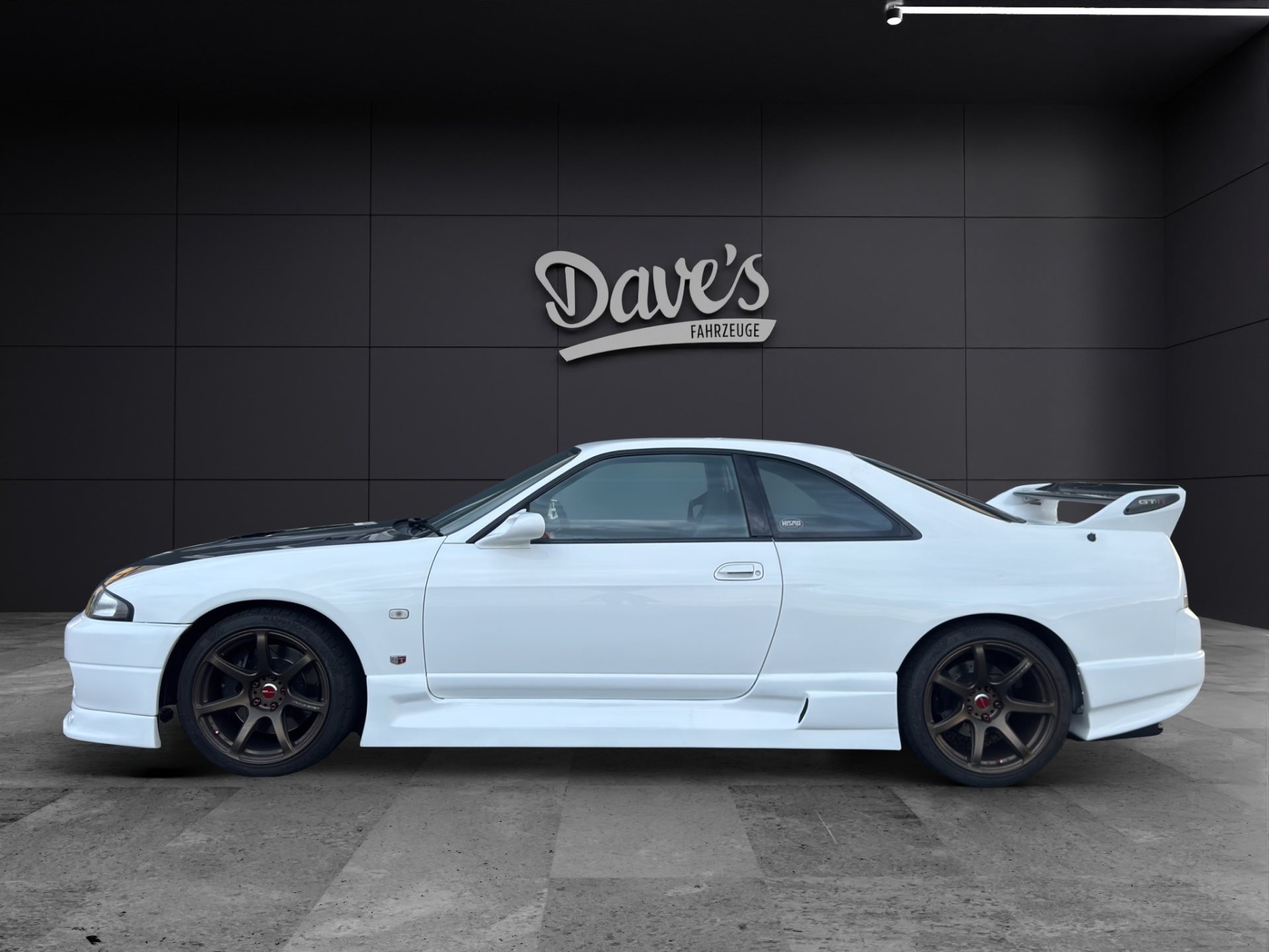 NISSAN Skyline GT-R33 V-SPEC-showroom-element-2