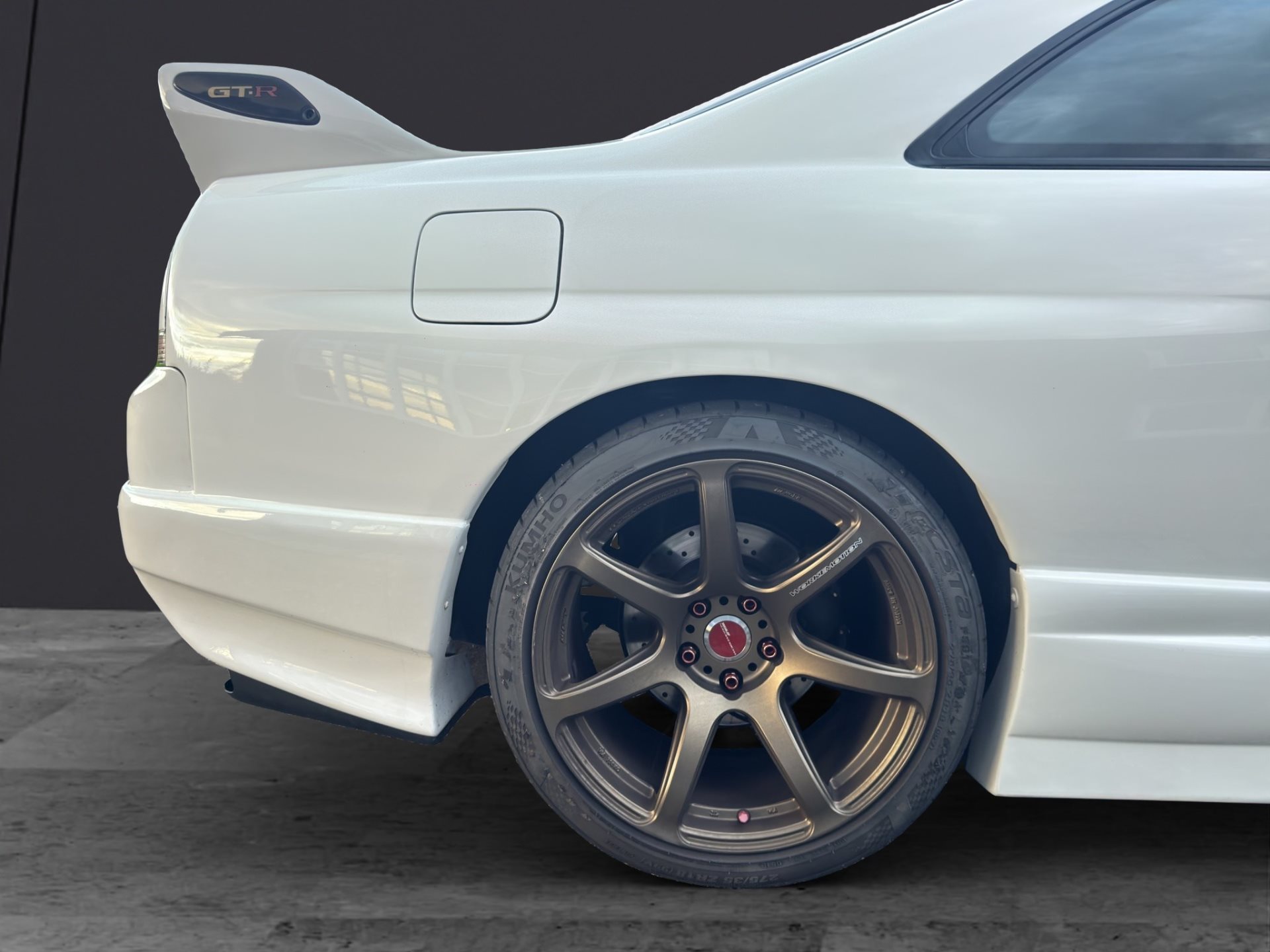 NISSAN Skyline GT-R33 V-SPEC-image-24