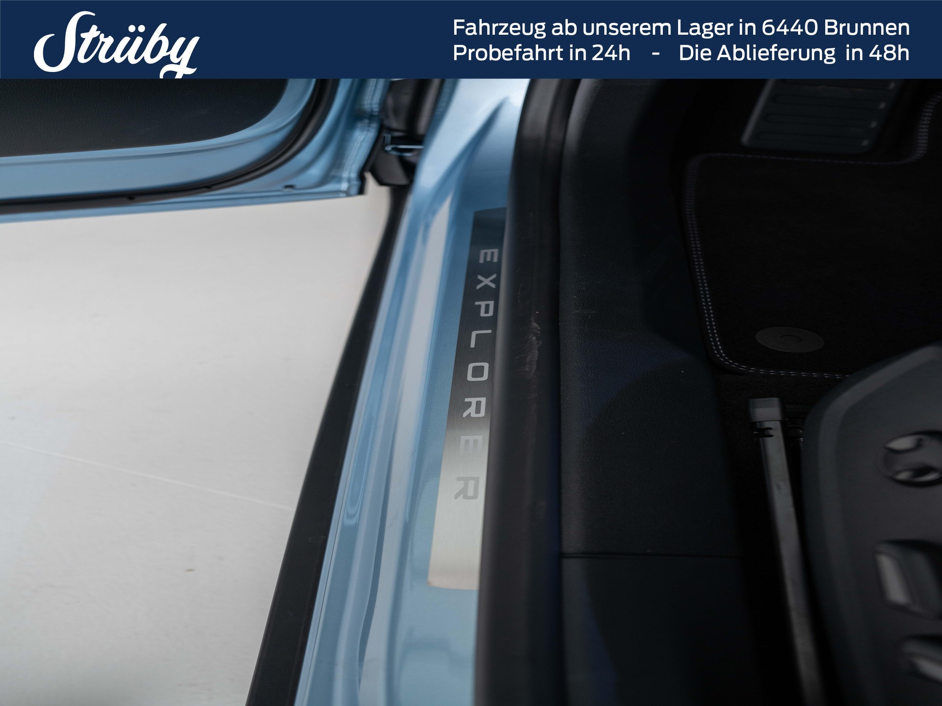 FORD Explorer Extended Range Premium AWD-image-17