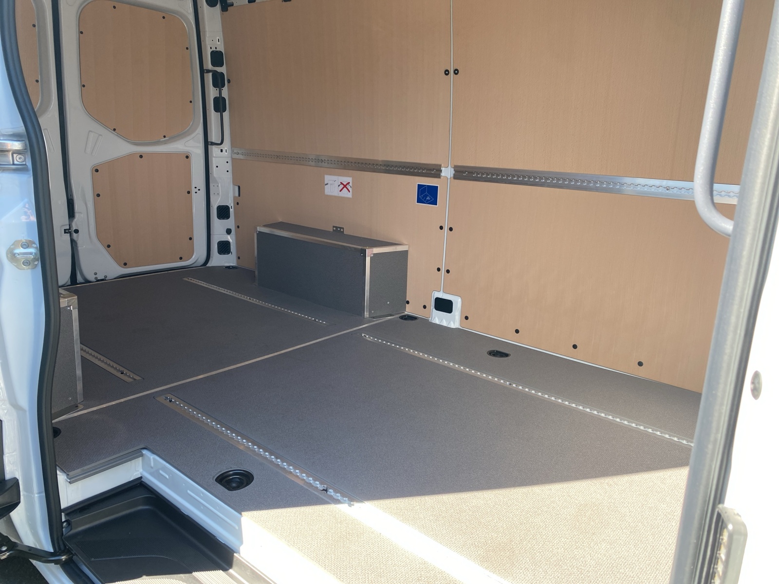 MERCEDES-BENZ Sprinter 315 CDI PRO Standard 9G-TRONIC-image-12