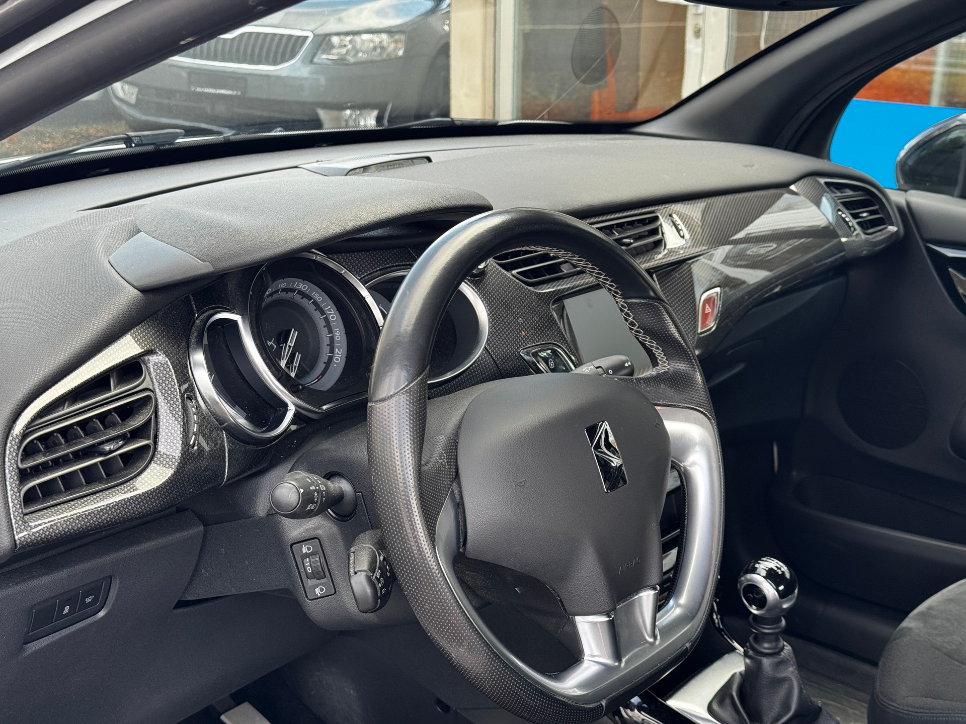 DS AUTOMOBILES DS 3 1.6 BlueHDi Sport Chic-image-7