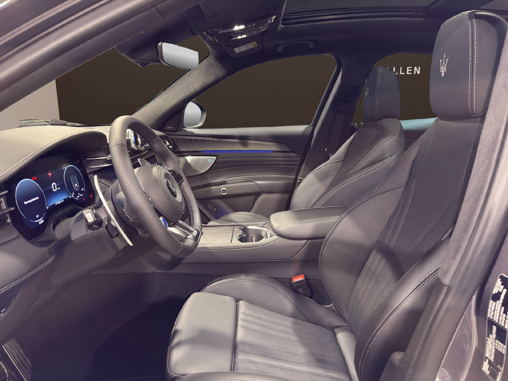 MASERATI Grecale Folgore-image-8
