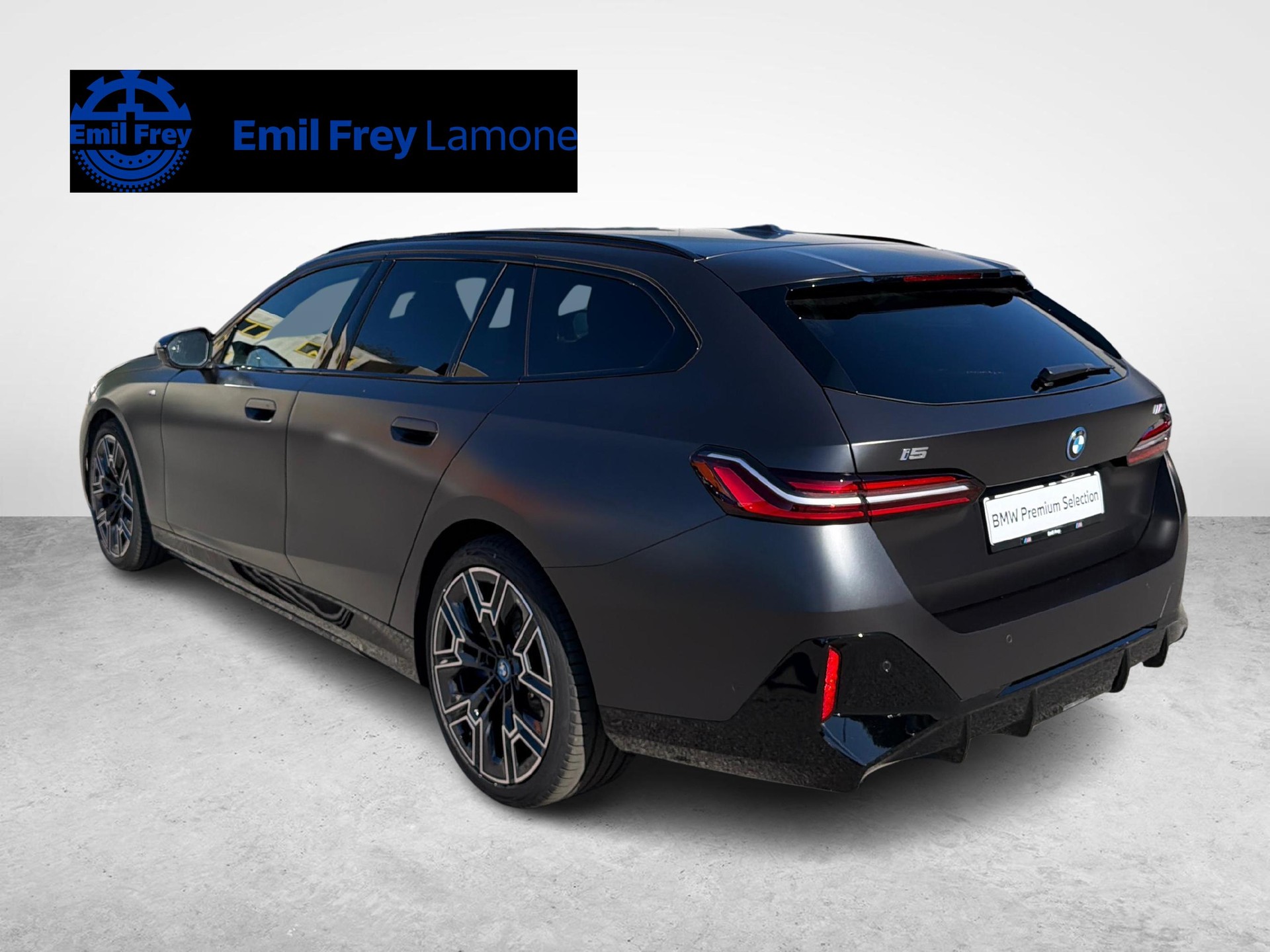 BMW i5 M60 xDrive-showroom-element-2